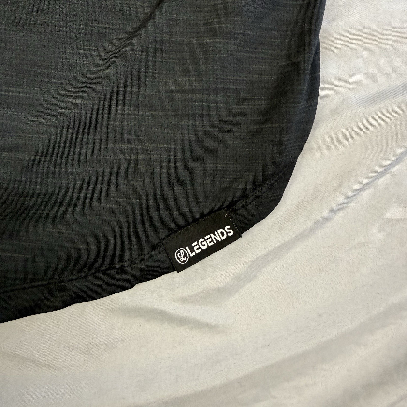 Legends Mens Enzo Tee Black Crew Athletic Scalloped Hem Shirt Sz Large Curve Hem