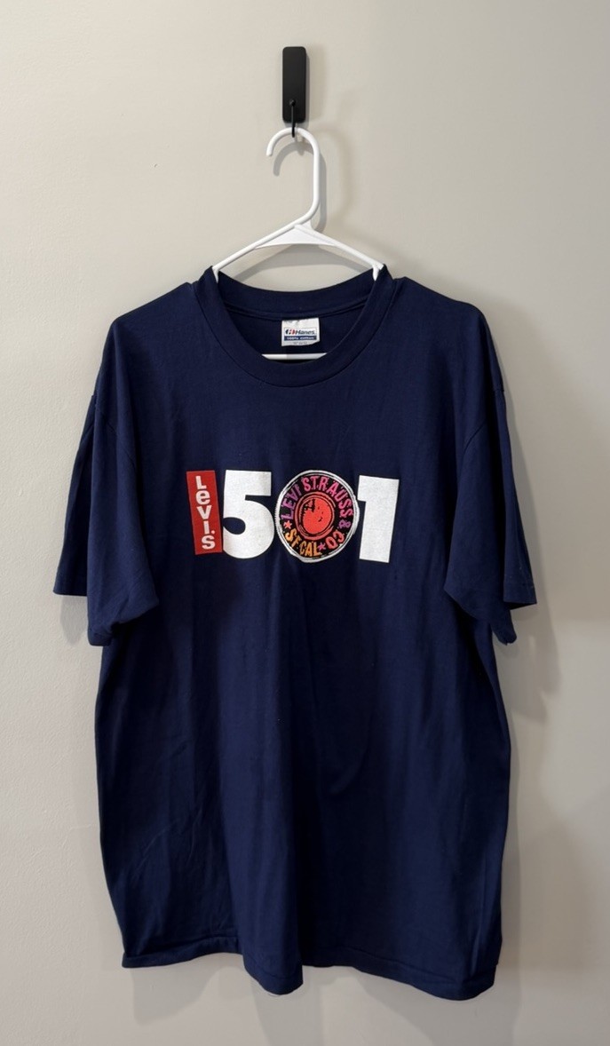 Vintage 1990 Levi’s Button Fly T-Shirt 501 Promo Made in USA Single Stitch XL