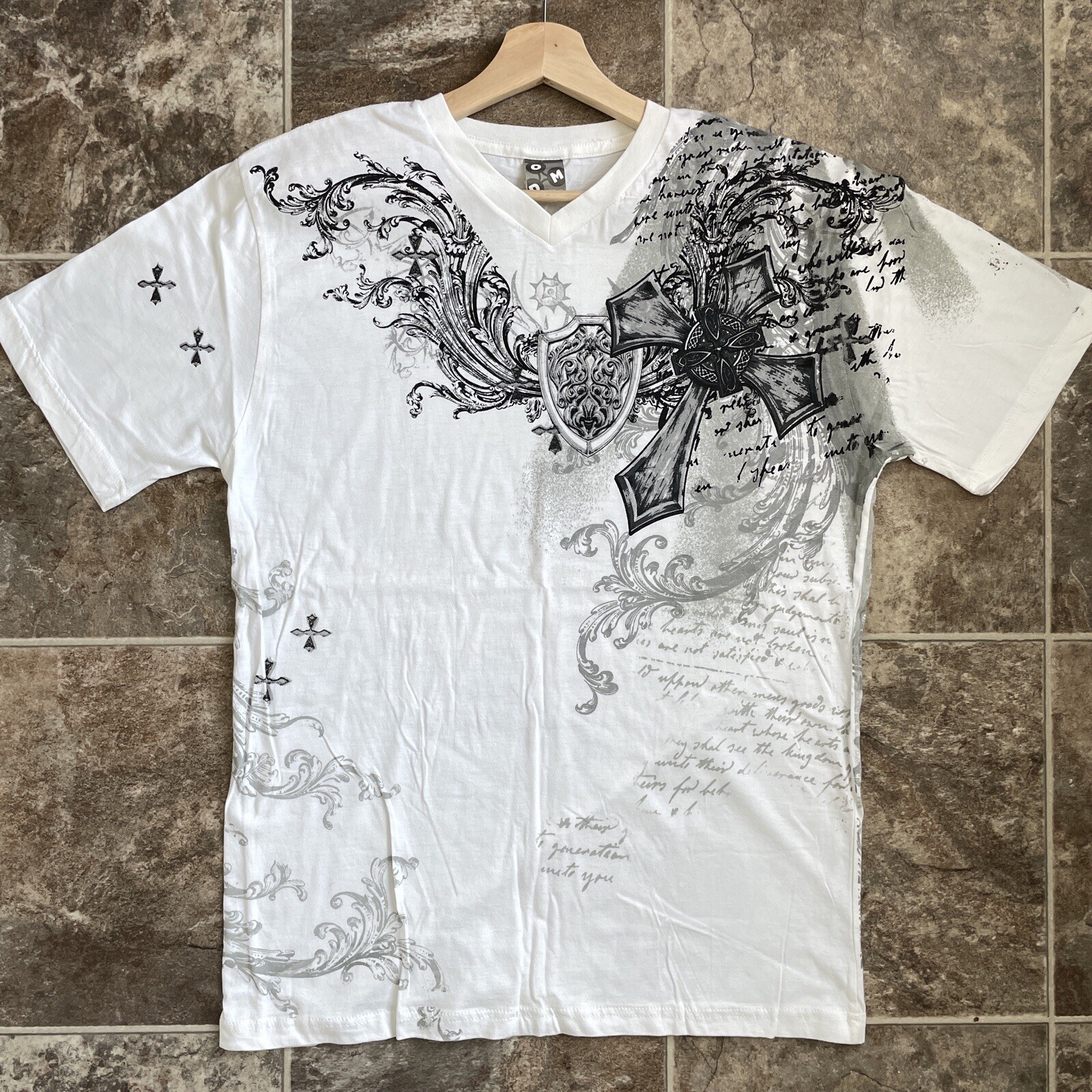VTG ODM Men’s Faith V-Neck XL T-Shirt Cross Graphic Tee Affliction Style Y2K