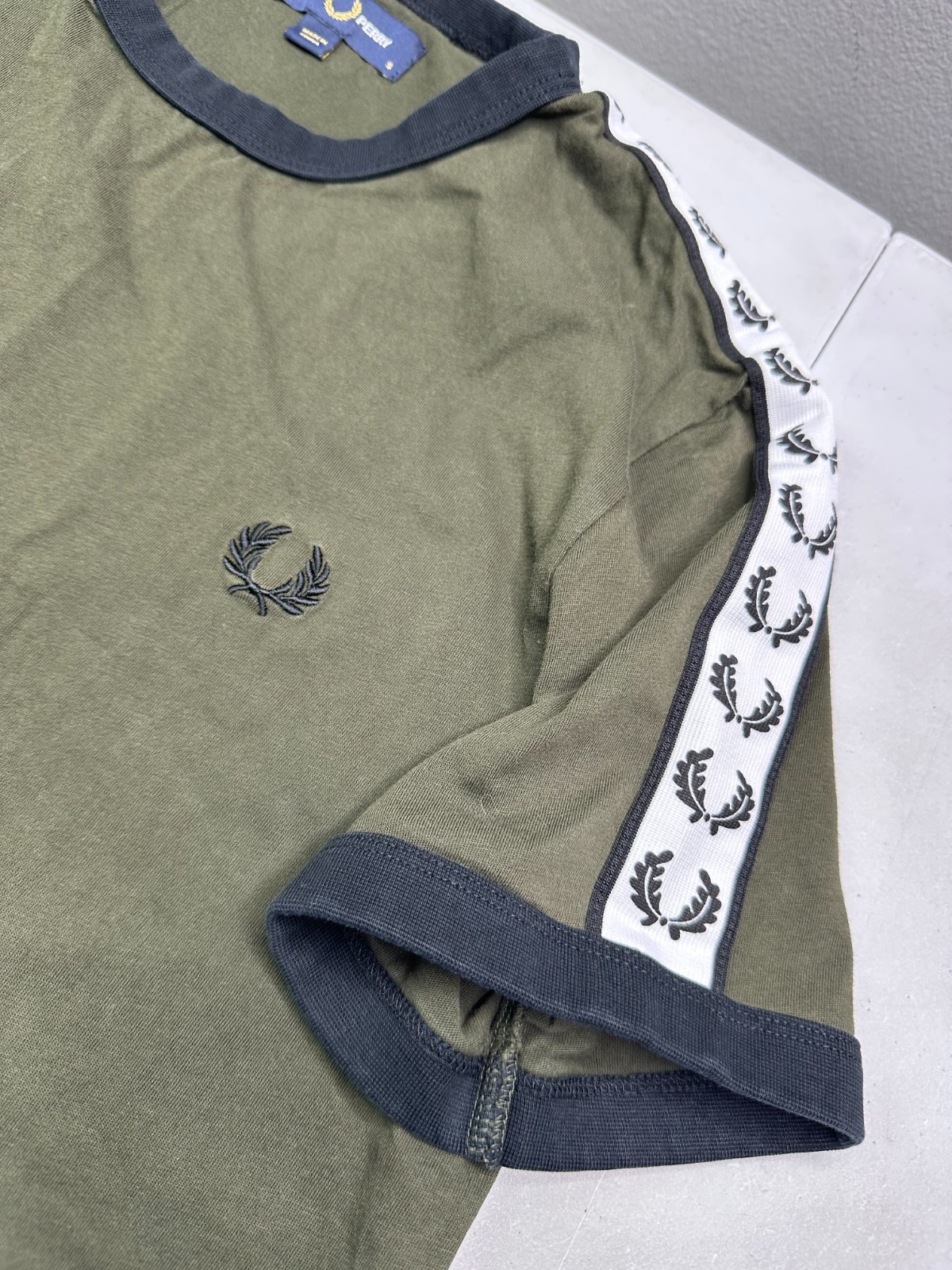 Fred Perry 2 Pcs Set Polo Crew Neck T Shirt Mens Size S Black Green Short Sleeve