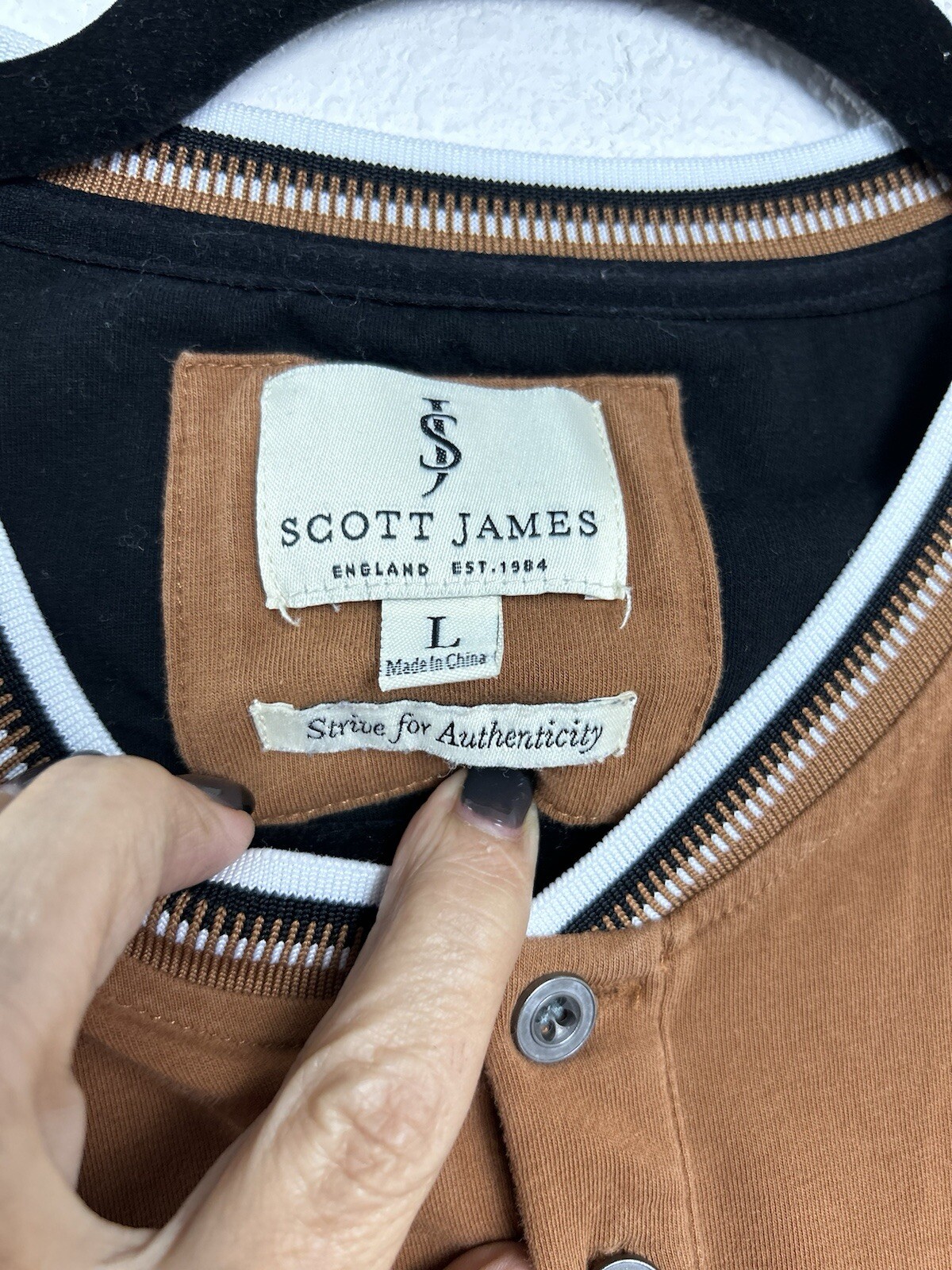 Scott James TShirt Tee Mens L Short Sleeve Logo Brown Black White Stretch Edgy