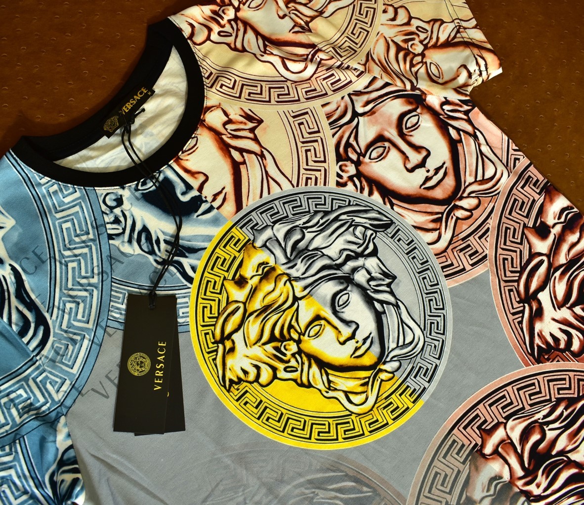 Versace Men’s Medusa Multicolor Greek Key Graphic Short Sleeve Tee Size L