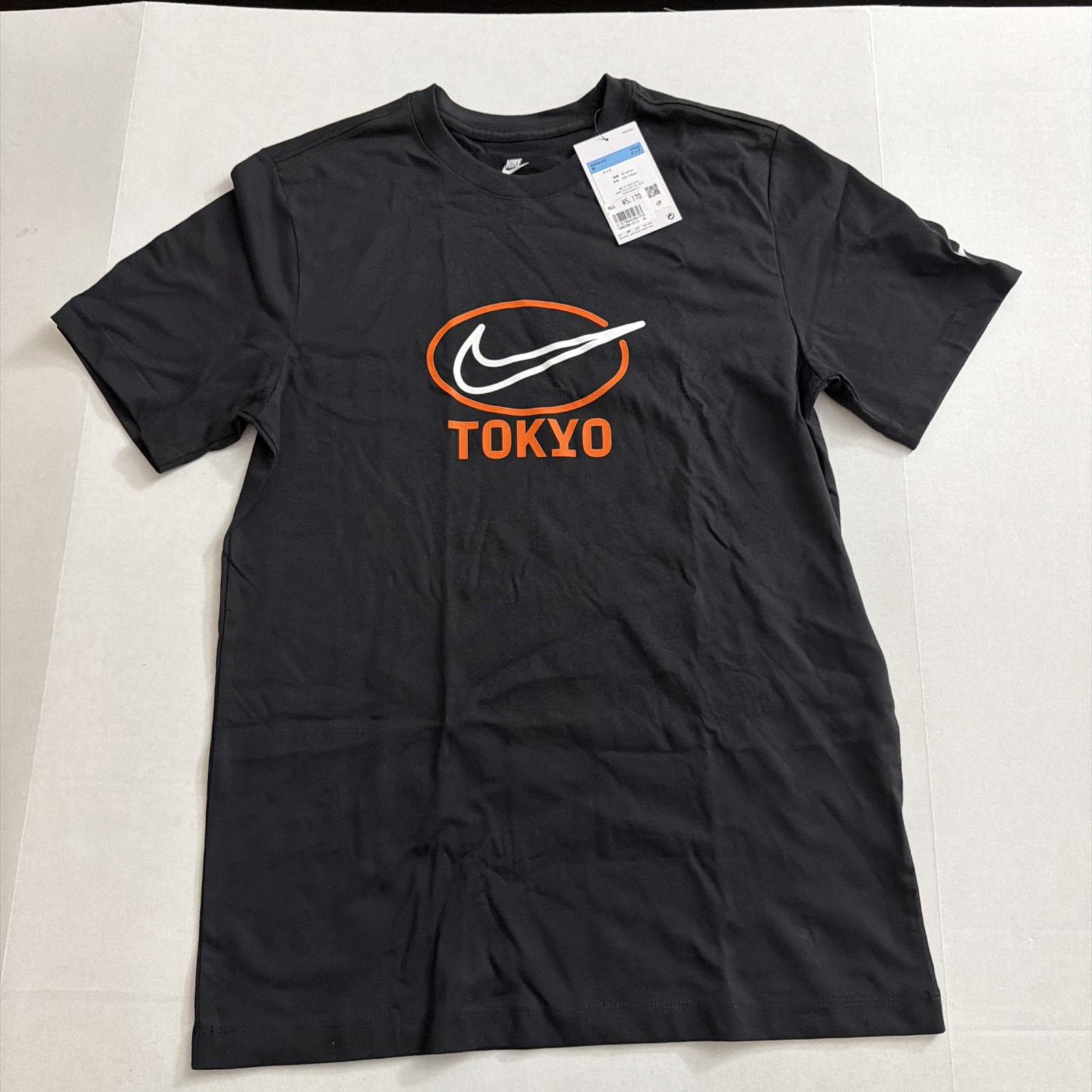 Nike Tokyo Japan Exclusive Swoosh Black Orange T Shirt Size Medium. IB8036-010