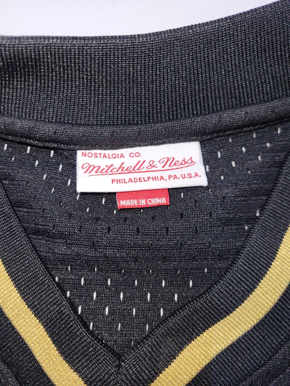 Mitchell & Ness Chicago Bulls Jersey Shirt Mens Medium 40 Black Gold NBA