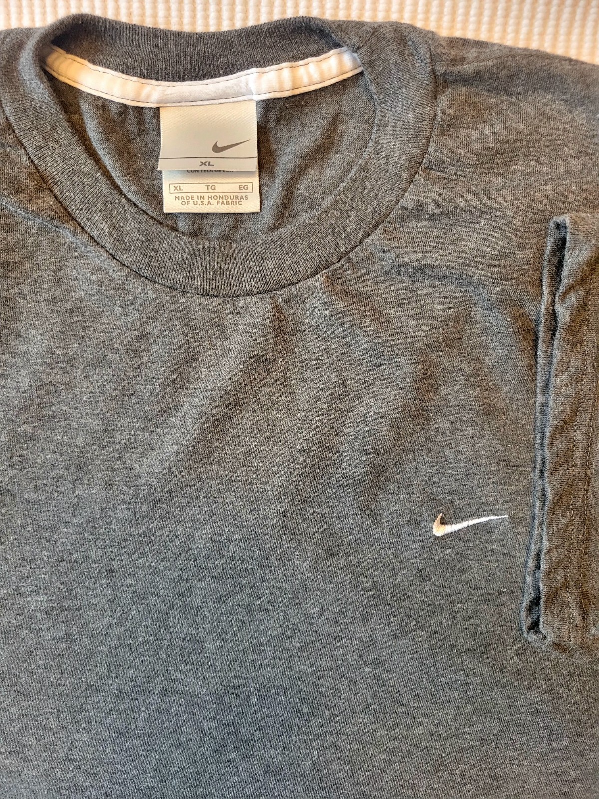 Vintage Y2K Nike Mini Swoosh T-Shirt Mens XL Heather Gray Embroidered Silver Tag