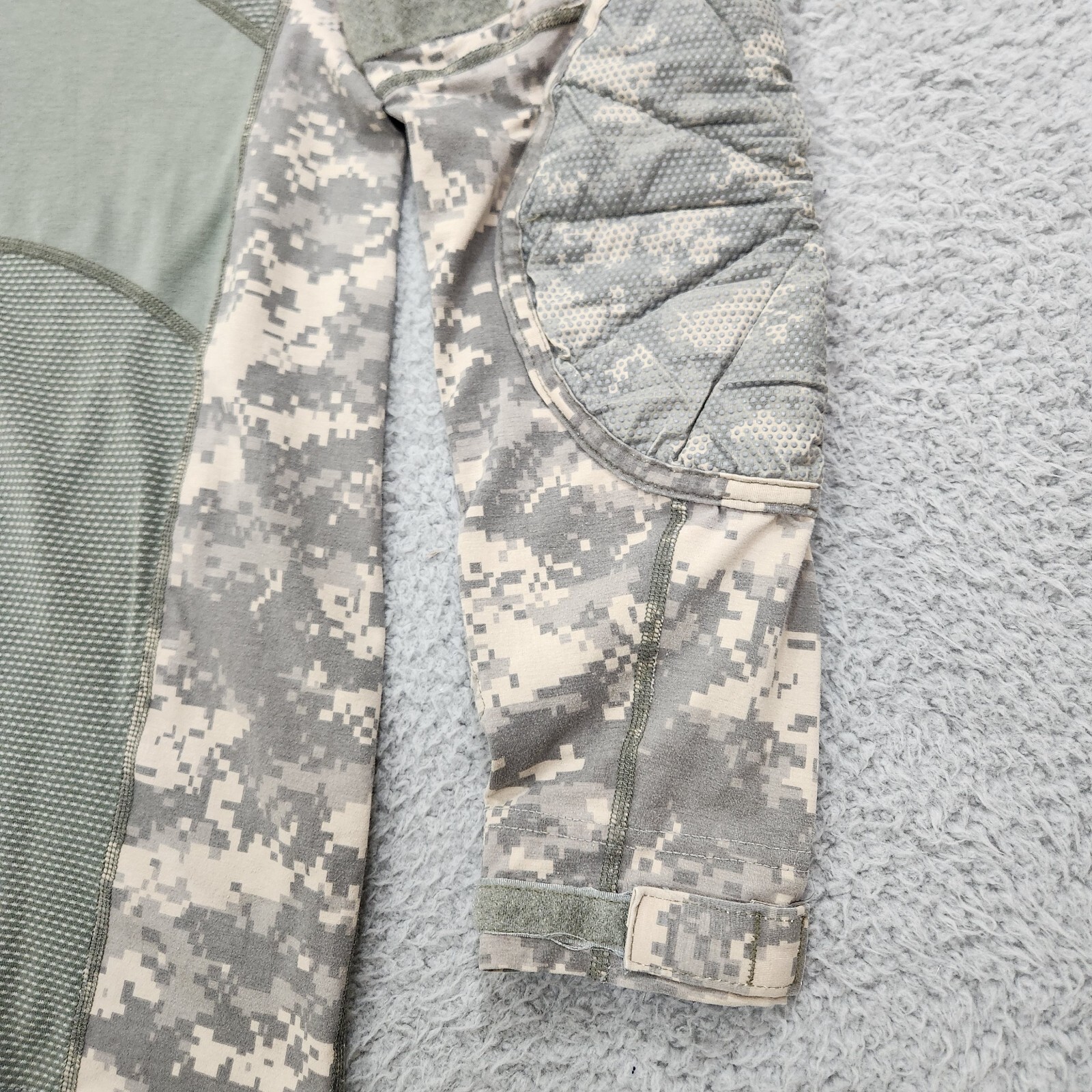 Massif Shirt Mens XS Performance Team Soldier Tactical Camo Gear Army Combat