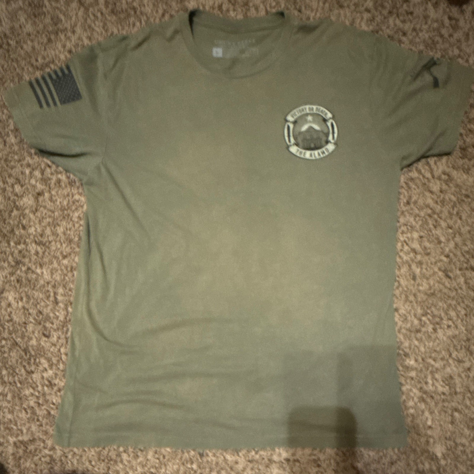 Grunt Style Always Bring a Bowie Graphic T-Shirt Green Patriotic Crew Neck L