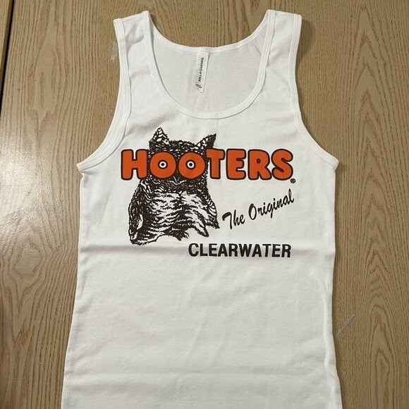 New Unisex Men’s Or Women’s Hooters Tank Cotton Stretchy White size XL