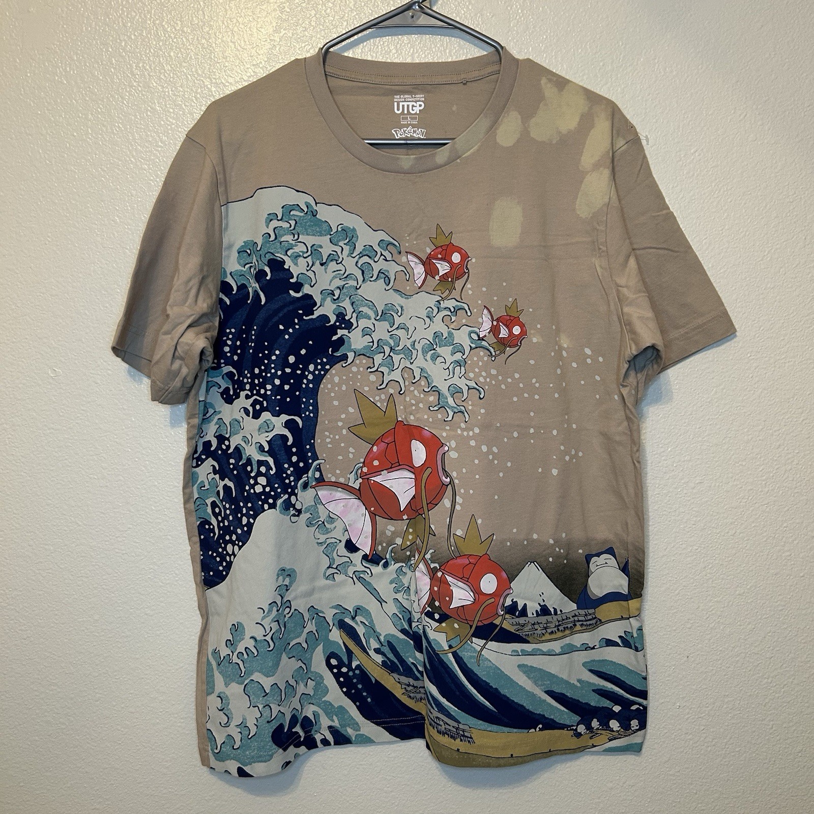 Pokemon Uniqlo Magikarp Snorlax Great Wave Off Kanagawa Hokusai UTGP Anime BG20