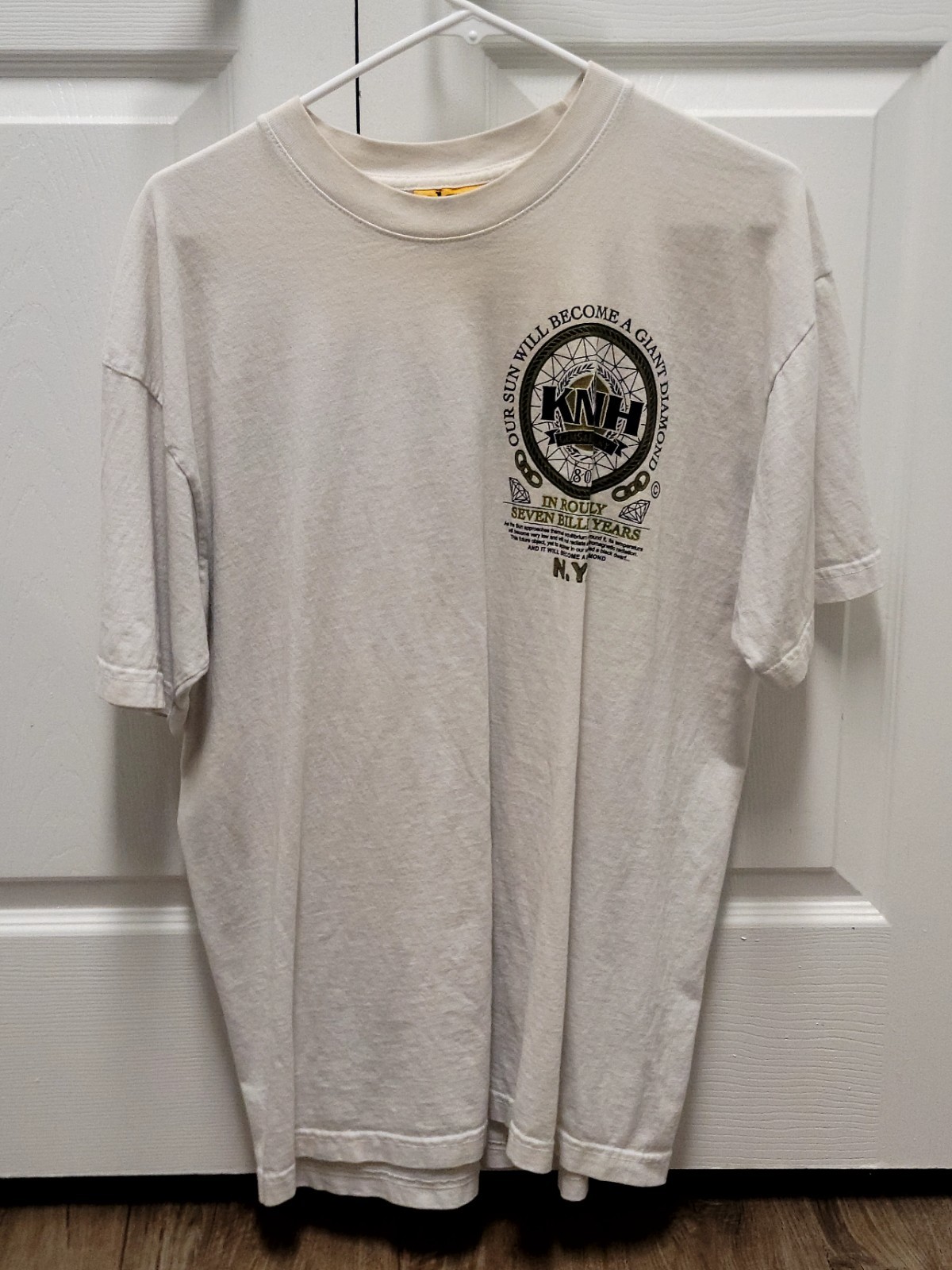 Online Ceramics Elara Uncut Gems Black Opal White T-Shirt Size L