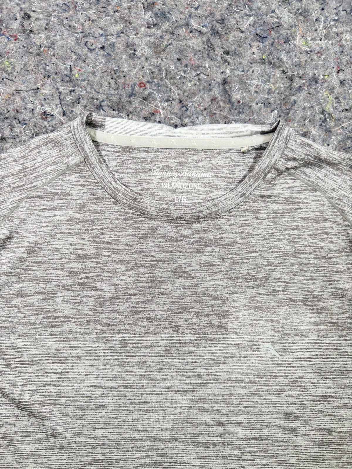 Tommy Bahama Men’s Oasis Fade Crew Neck Short Sleeve Tee Gray Size LG