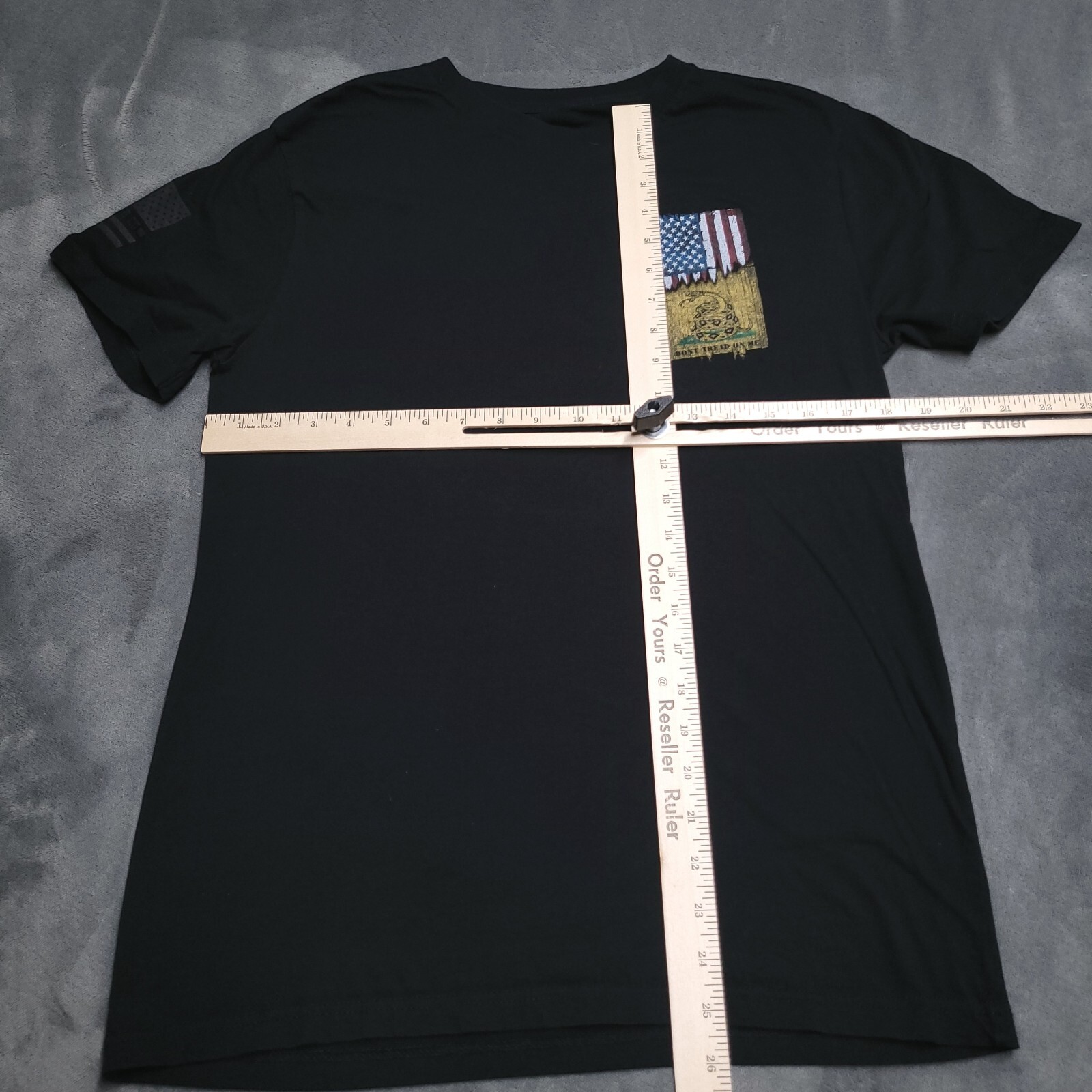 Howitzer Patriot Dont Tread On Me Medium Shirt American USA Flag Snake Chud Wear