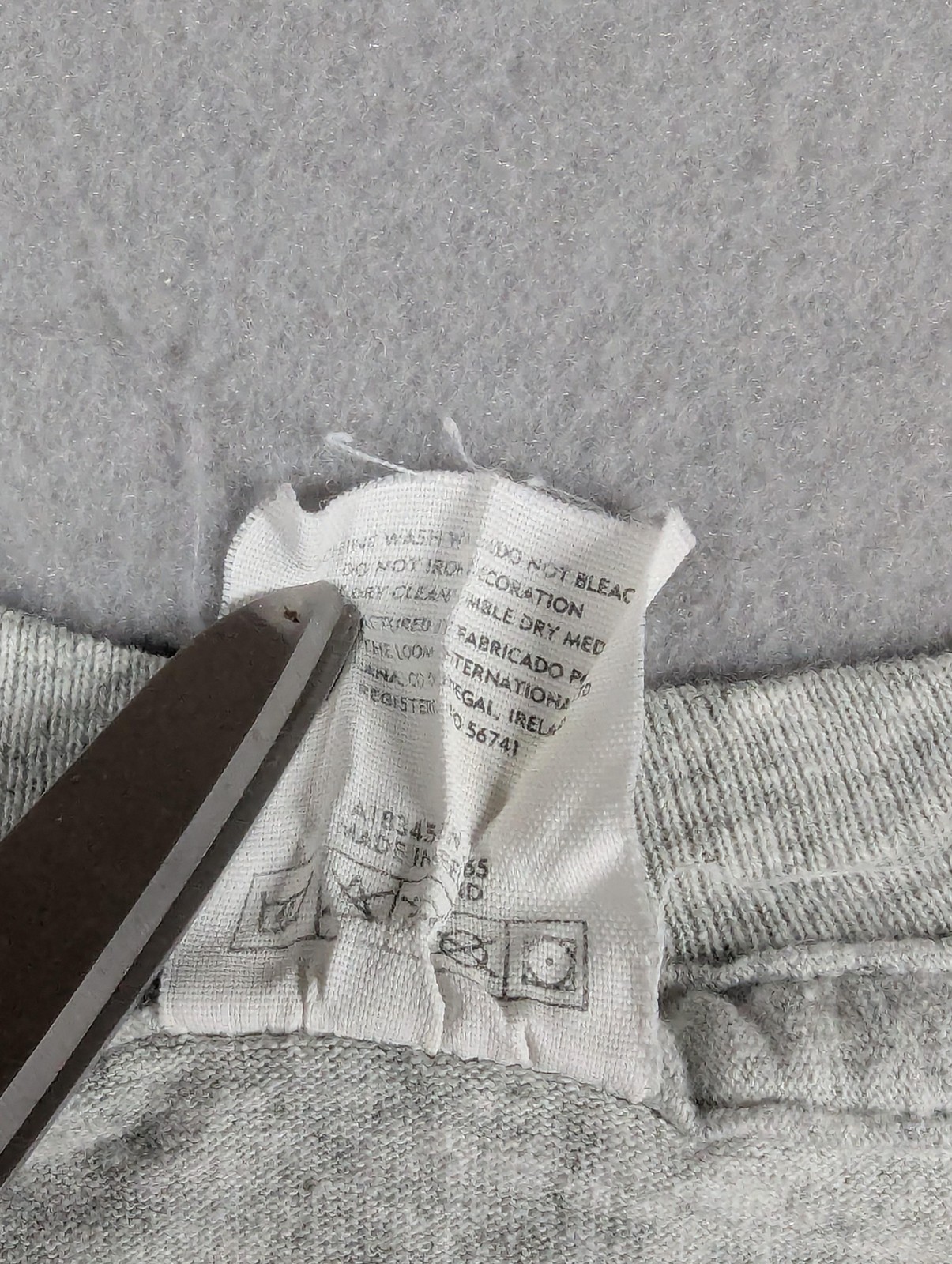 Vintage Ireland Four Seasons Shirt Mens Large Gray Fruit Of The Loom Graphic Tee