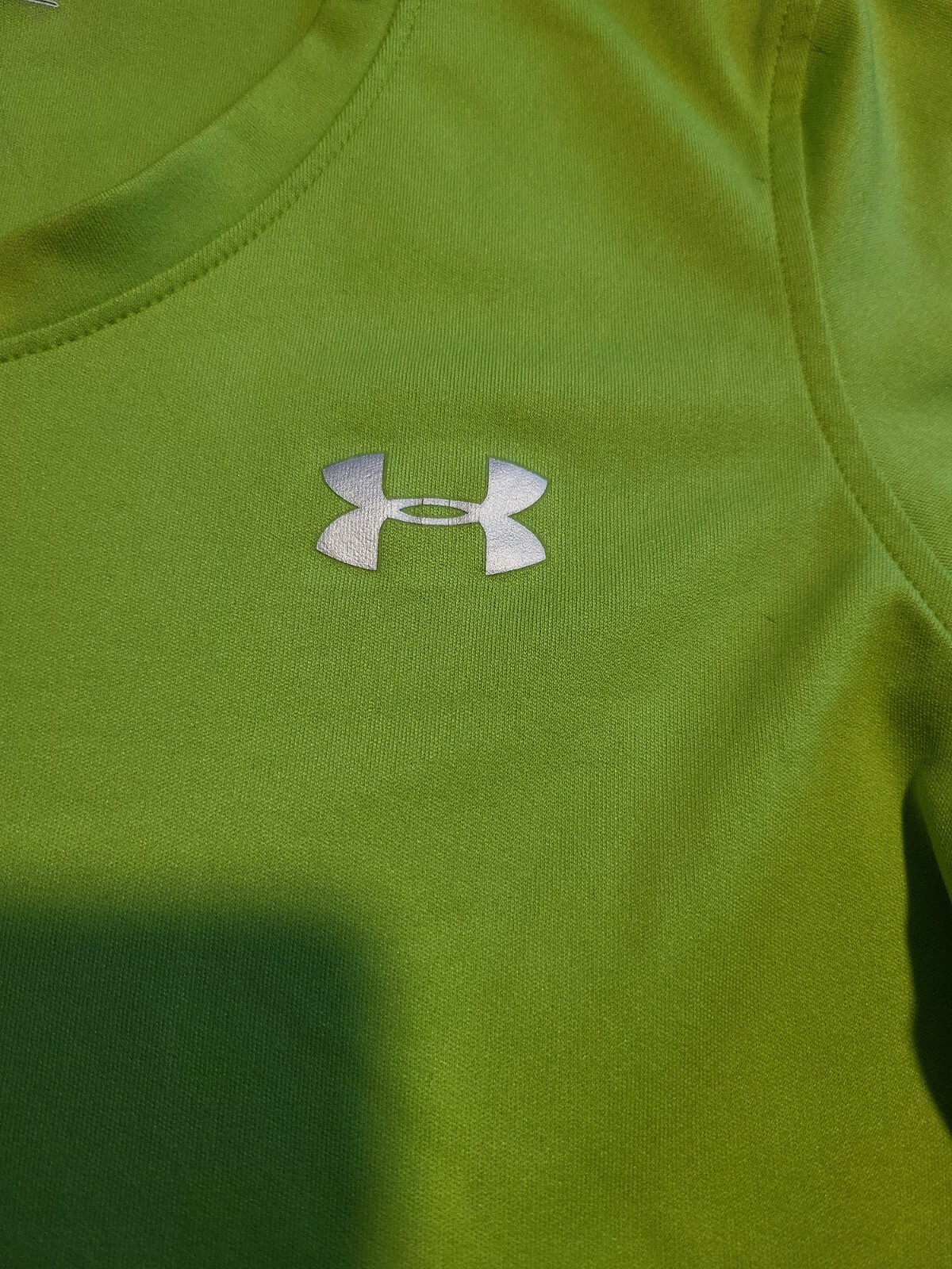 Men’s Unisex Under Armour Size Small Lime Green Heat Gear T-Shirt Semi-Fitted