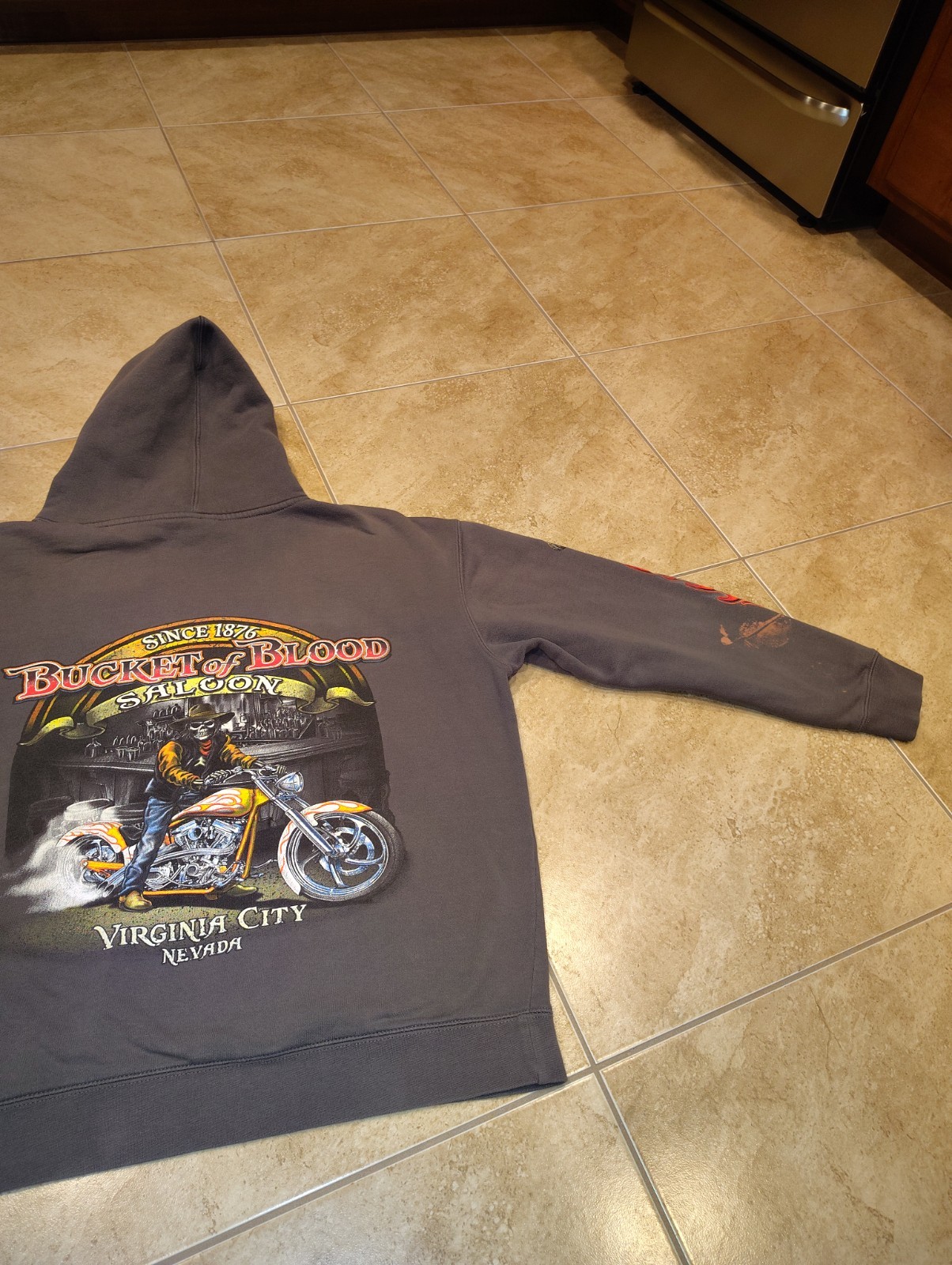 Vintage Bucket Of Blood Saloon Shirt Hoodie Jacket Nevada Sleeve Flames Harley