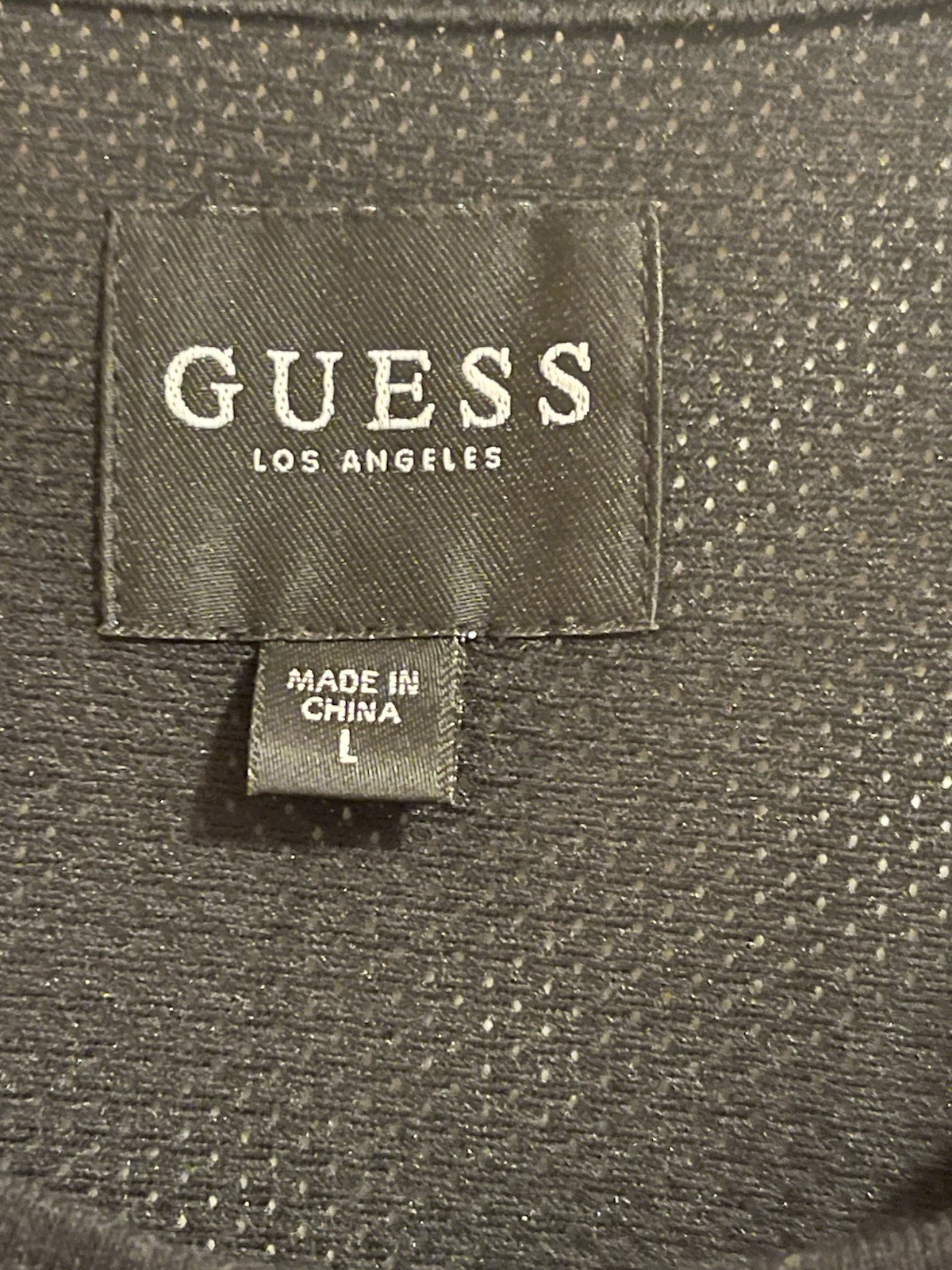 GUESS LOS ANGELES MEN CREWNECK , ZIPPER DETAIL, COLORFUL GRAPHIC PRINT~SHIRT Lg.