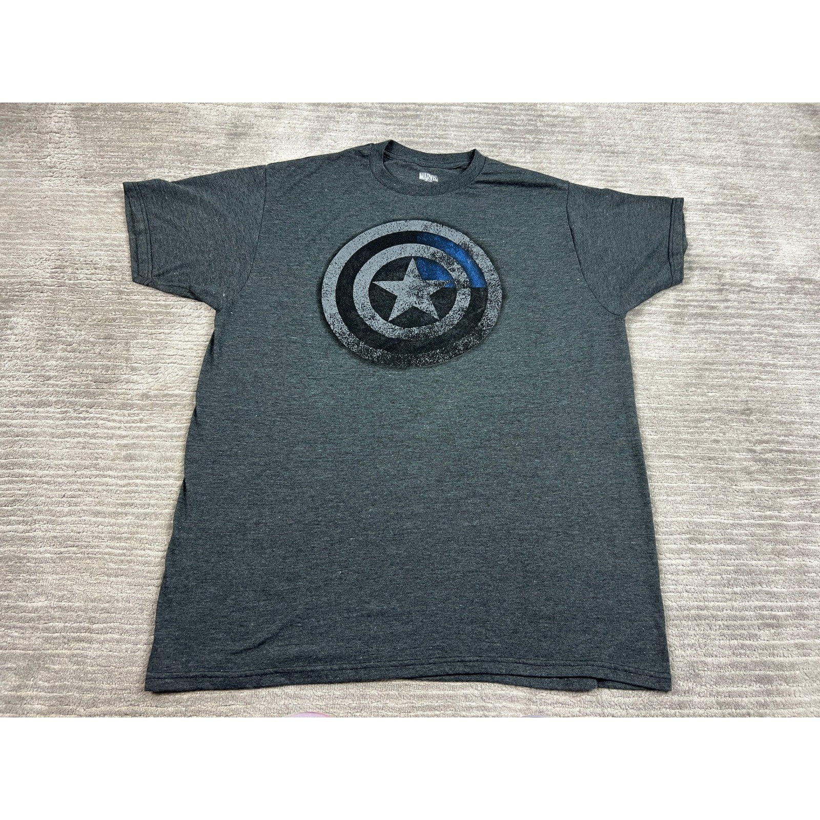 Marvel T-Shirt Mens XL Grey Captain America Shield Graphic Distressed Crew Neck