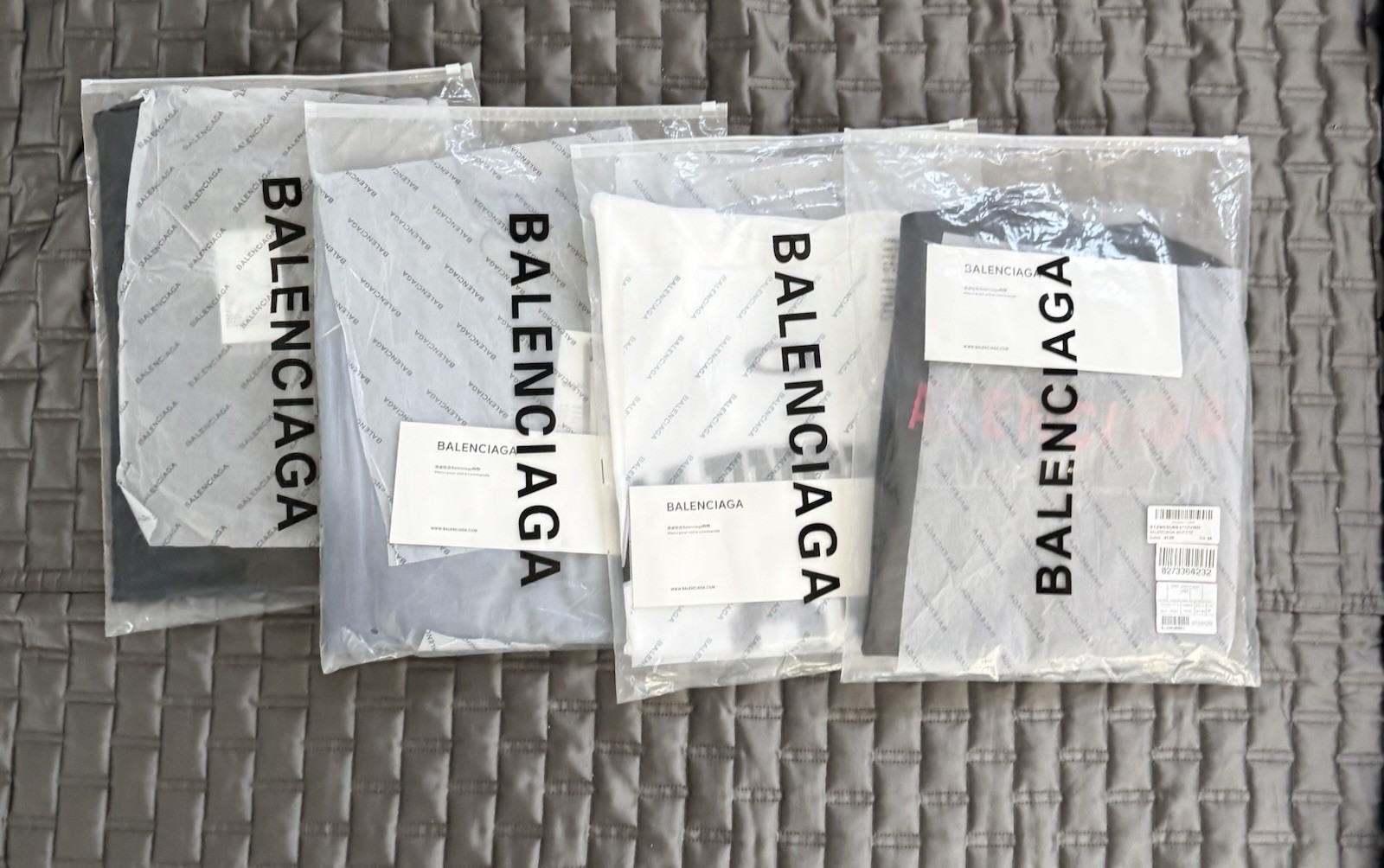 AUTH NWT Balenciaga Mens Oversized Basketball T Shirt White