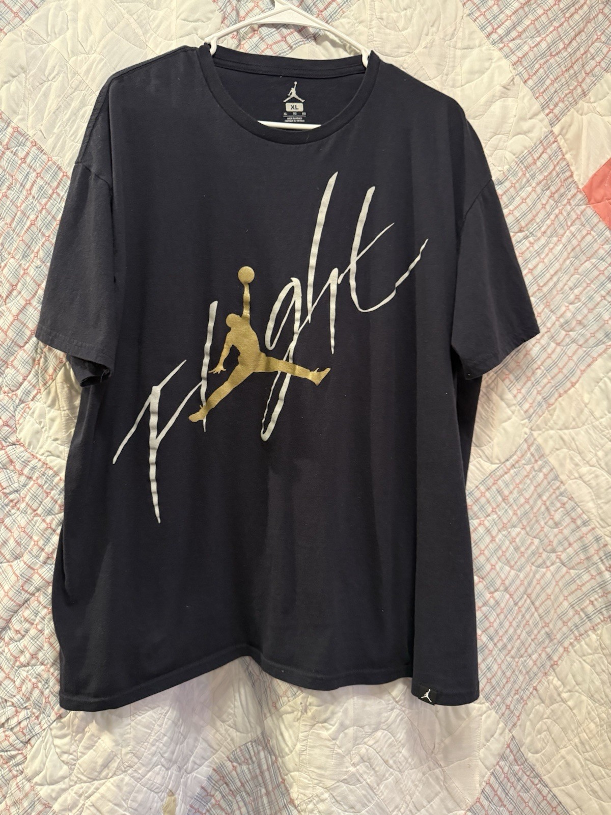 Nike Air Jordan Mens T-Shirt XL Black Gold Jumpman Gold Logo Short Sleeve Tee