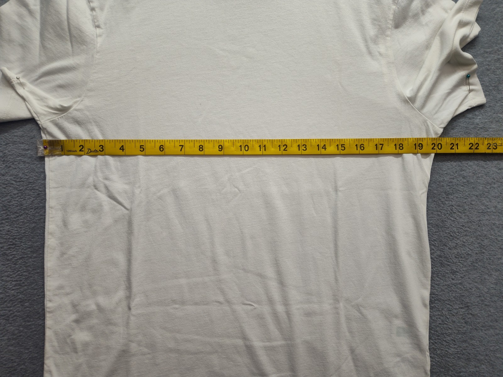 J Crew Men T Shirt M White 100% Cotton Classic Fit Short Sleeve Crew Neck Tee