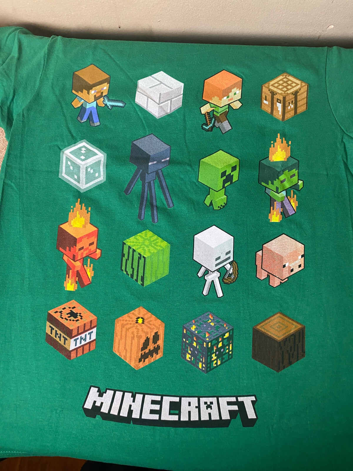 NWT-MINECRAFT Green Large Print Unisex High Quality Mad Engine Graphic Tee