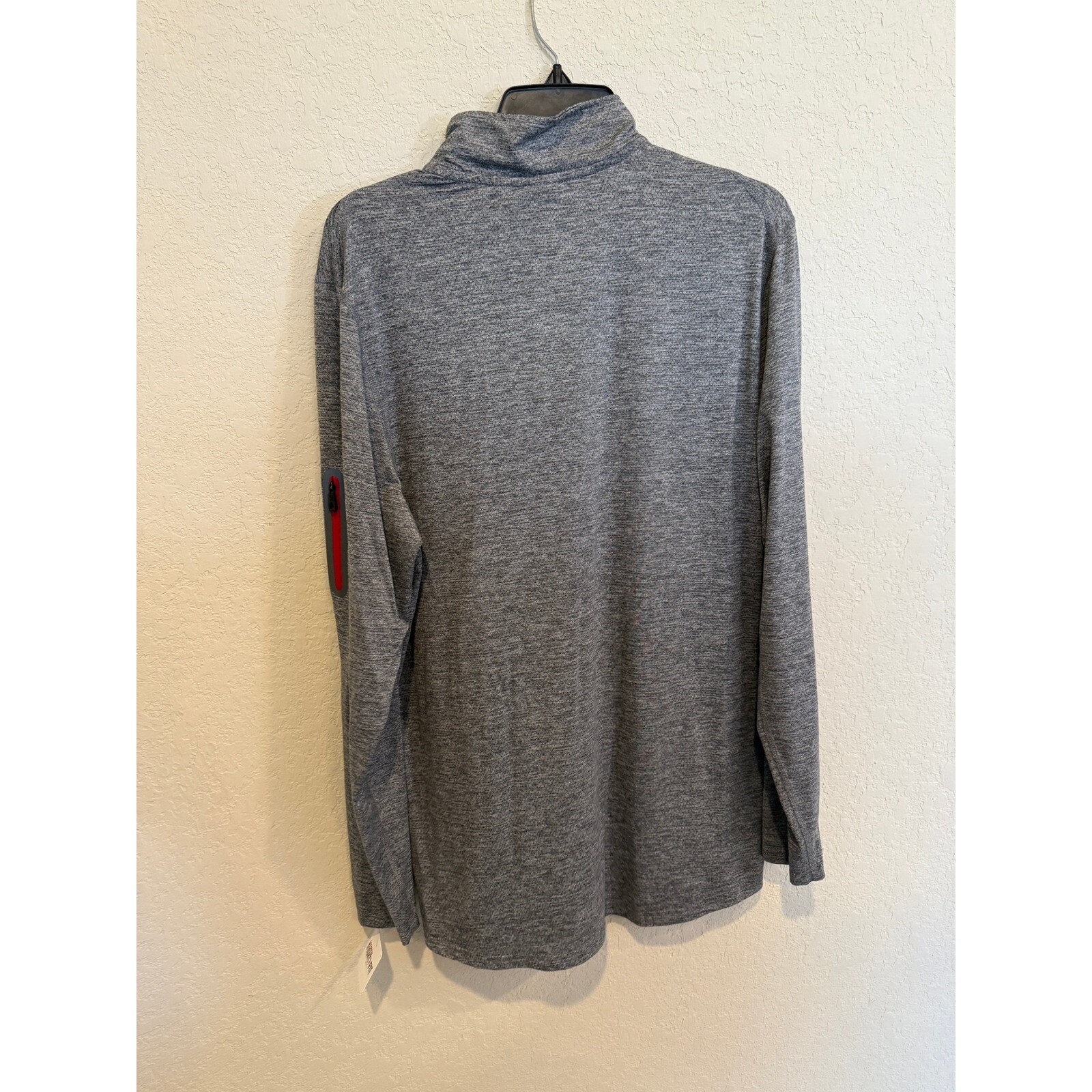 Spyder Active Wear long sleeve shirt size Large L EUC gray Pullover 1/4 zip