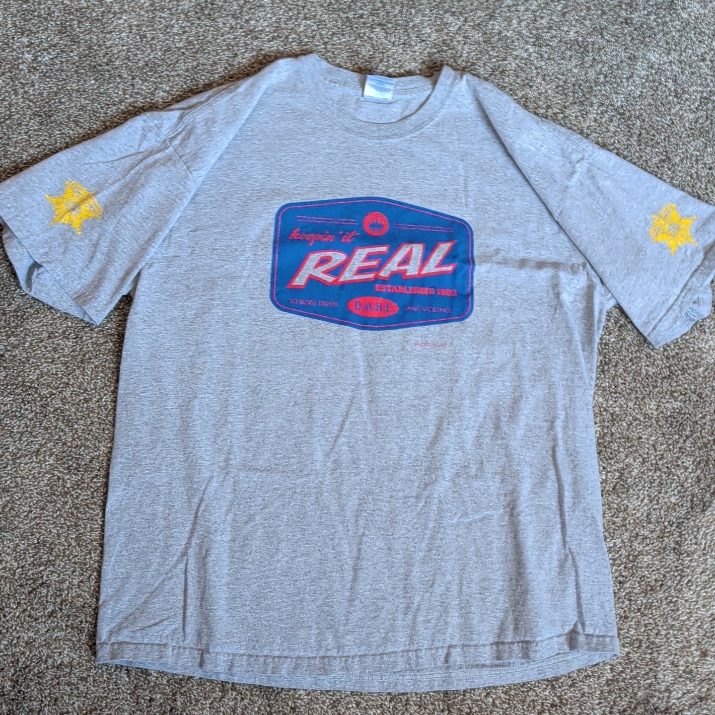 D.A.R.E. Keepin’ it Real Gray/Blue/Red Short Sleeve Size XL EST. 1983