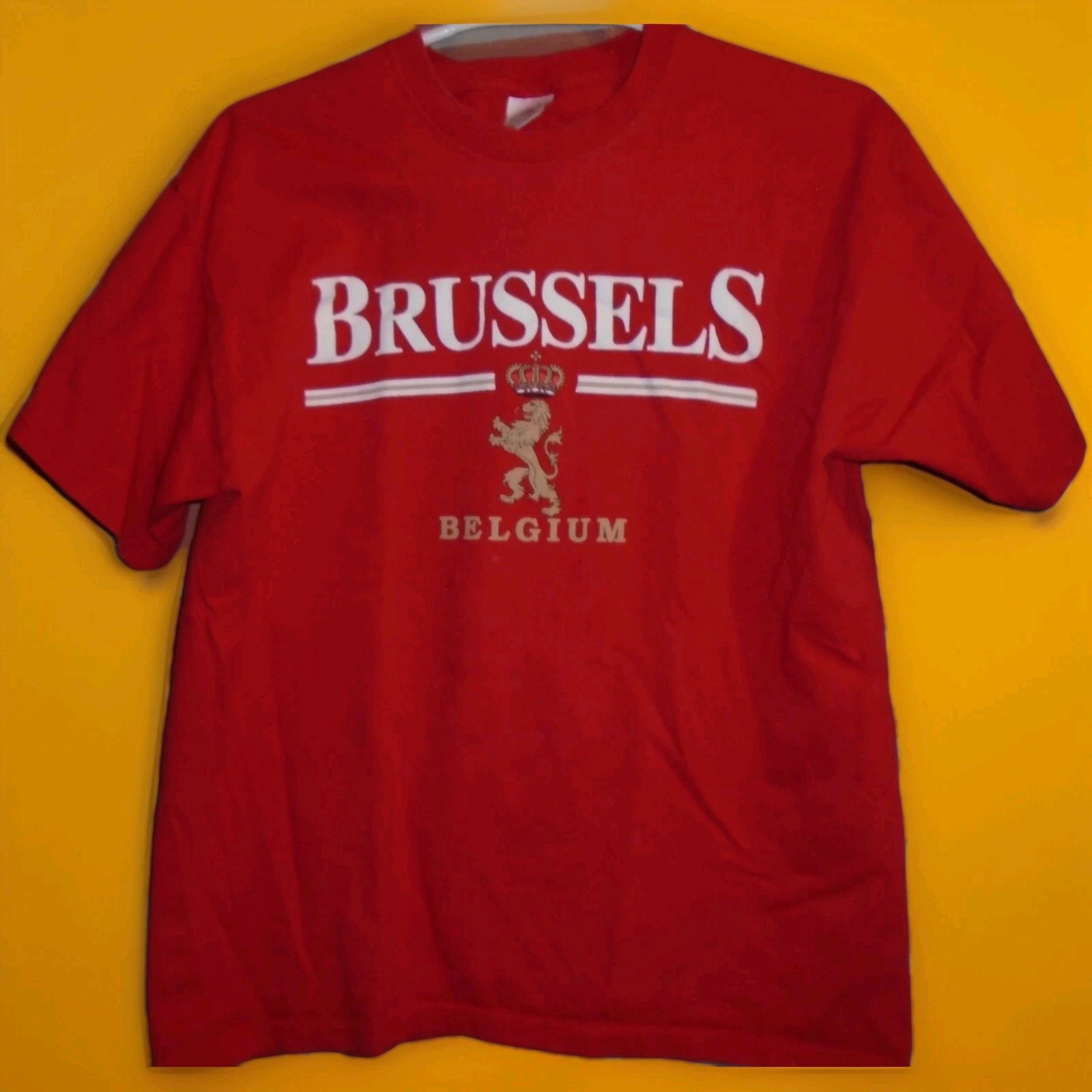 BRUSSELS BELGUIM VINTAGE MENS TSHIRT SIZE MEDIUM