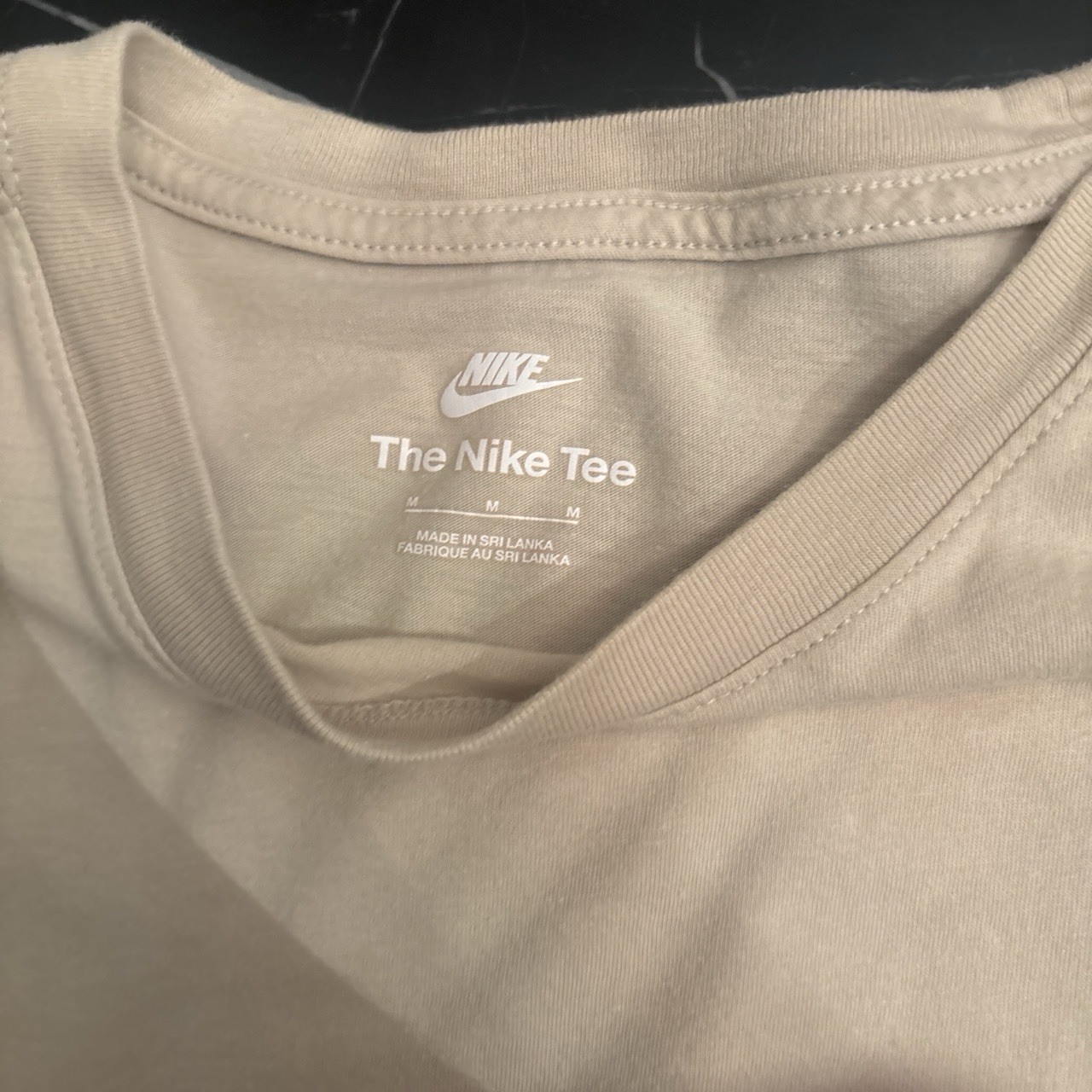 Nike The Nike Tee Men’s M Beige Solid Logo Crew Neck Short Sleeve T-Shirt