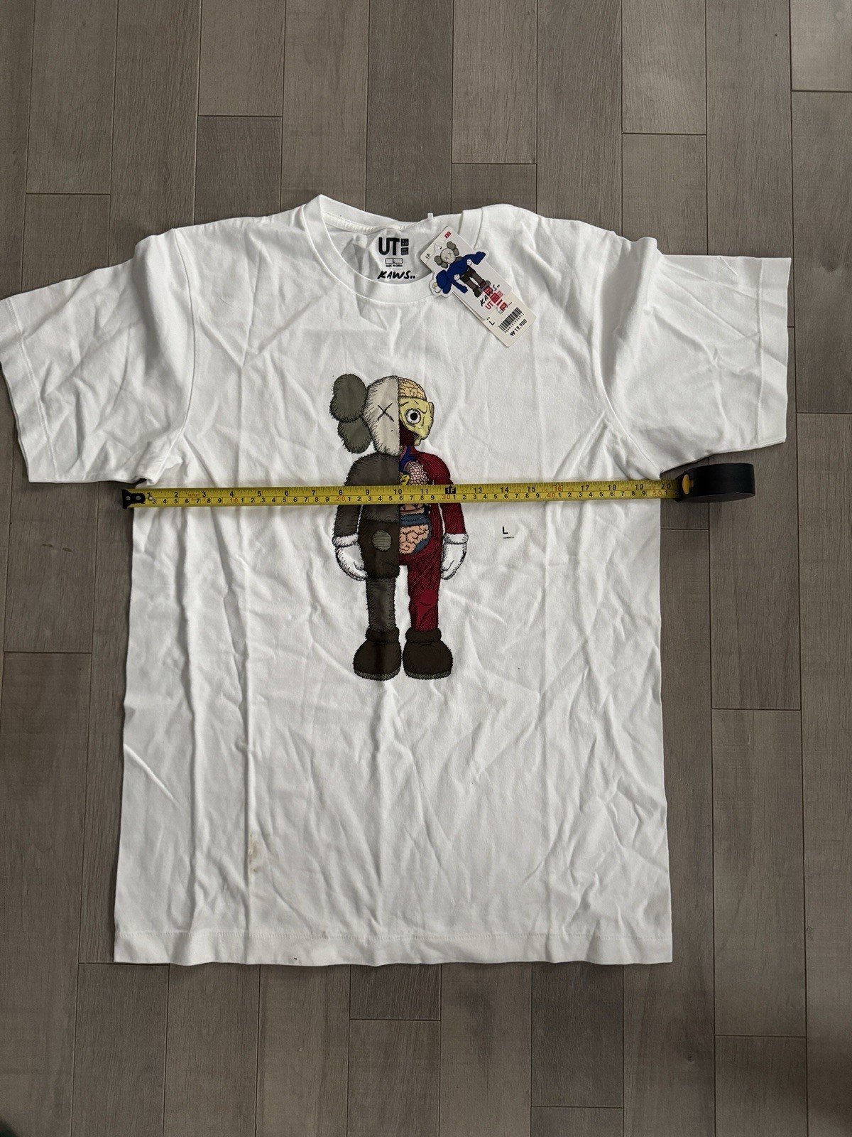 Brand New Kaws x Uniqlo UT “Flayed Companion” Tee Size Large L (Asia Sizing)