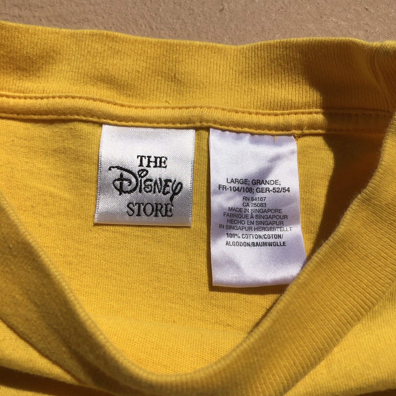 VTG 101 Dalmatians Walt Disney Super Cute Embroidered Graphic Yellow T-Shirt L