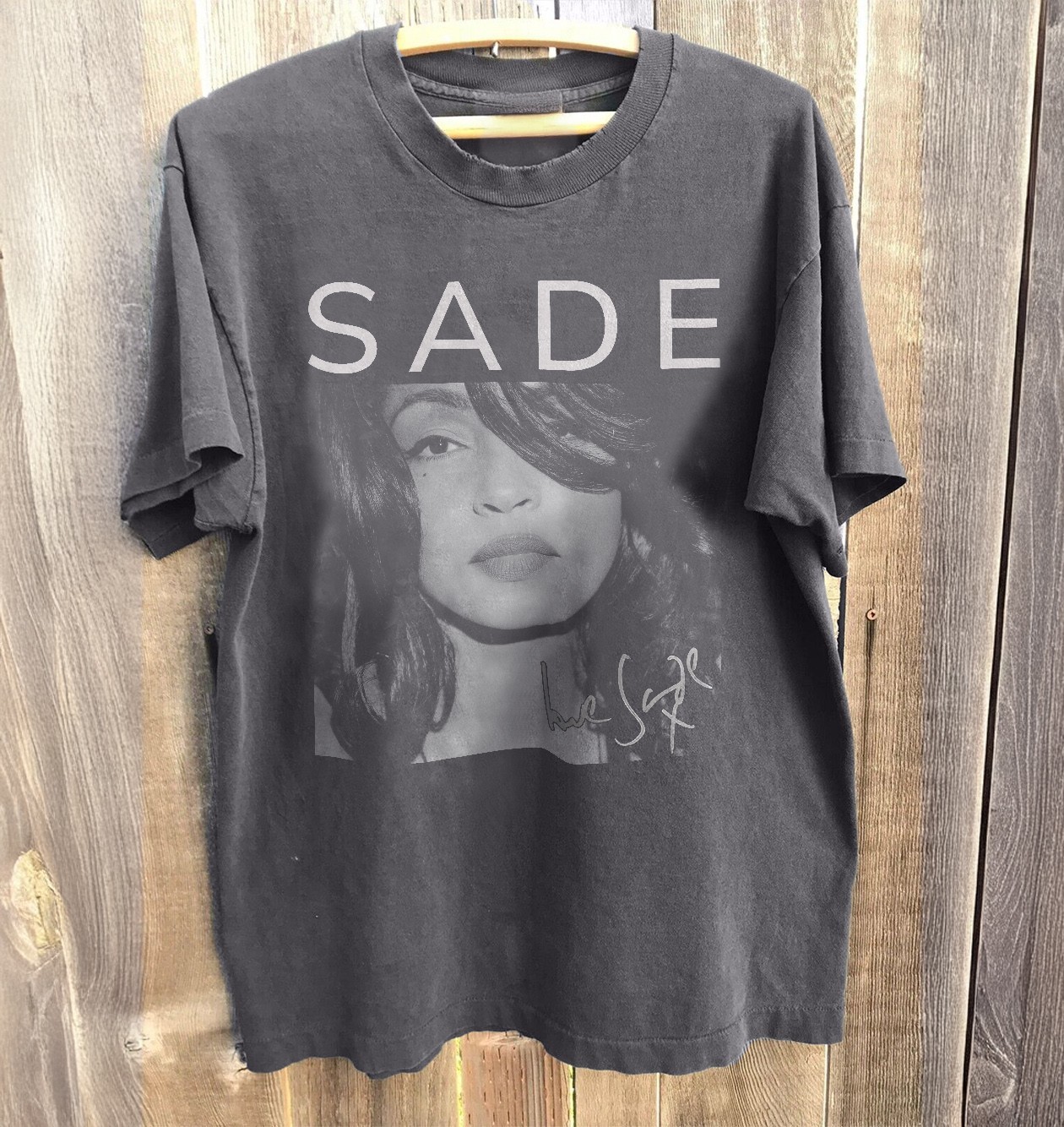 NEW! 90S Sade Adu Tee Shirt Music Tour 2024 Singer Charcoal Heavy Cotton T-Shirt