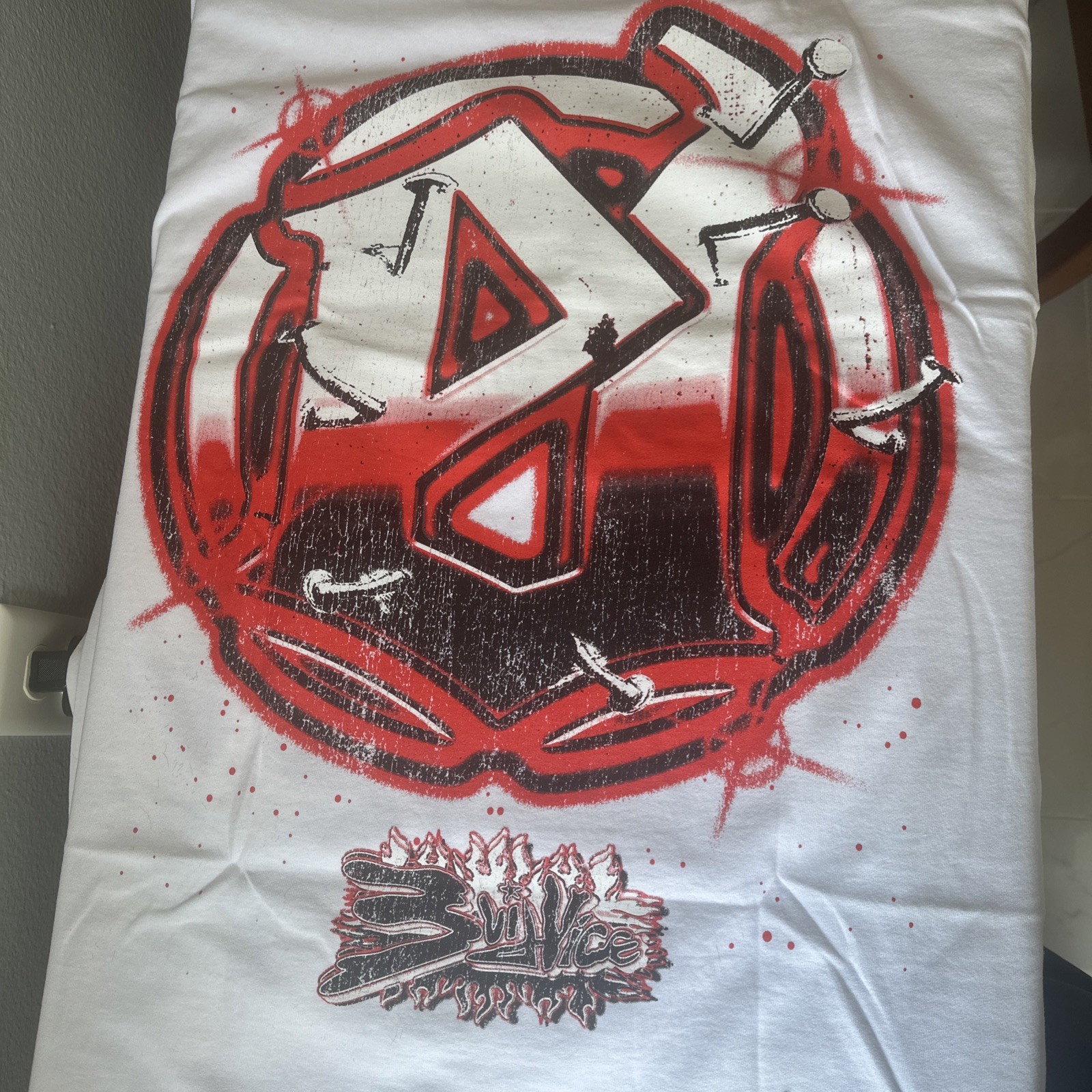 Men’s XL Evil Vice Nail Head Limited Edition Heavy Shirt White w/ Black & Red