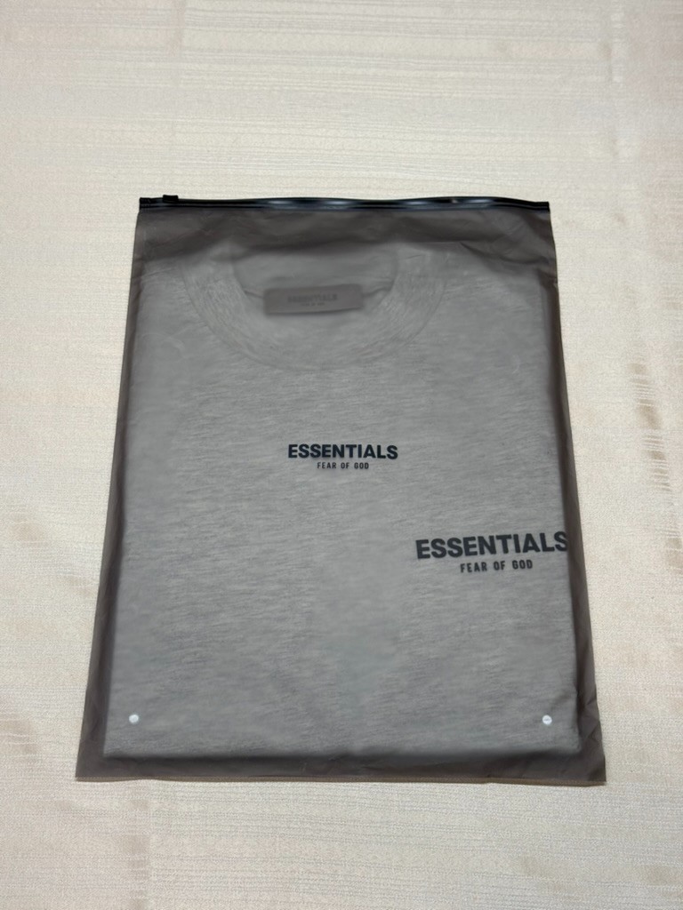 Fear of God Essentials Light Oatmeal T-Shirt SS22 100% Authentic