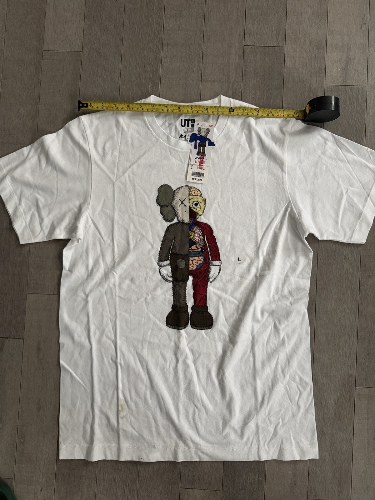 Brand New Kaws x Uniqlo UT “Flayed Companion” Tee Size Large L (Asia Sizing)