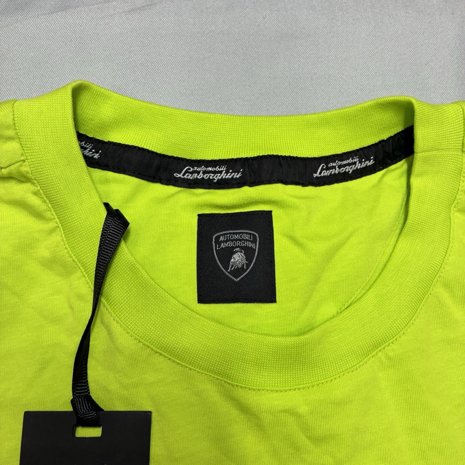 100% Authentic Lamborghini Short Sleeve T-Shirt Mens XL Sportswear Fit MSRP $200