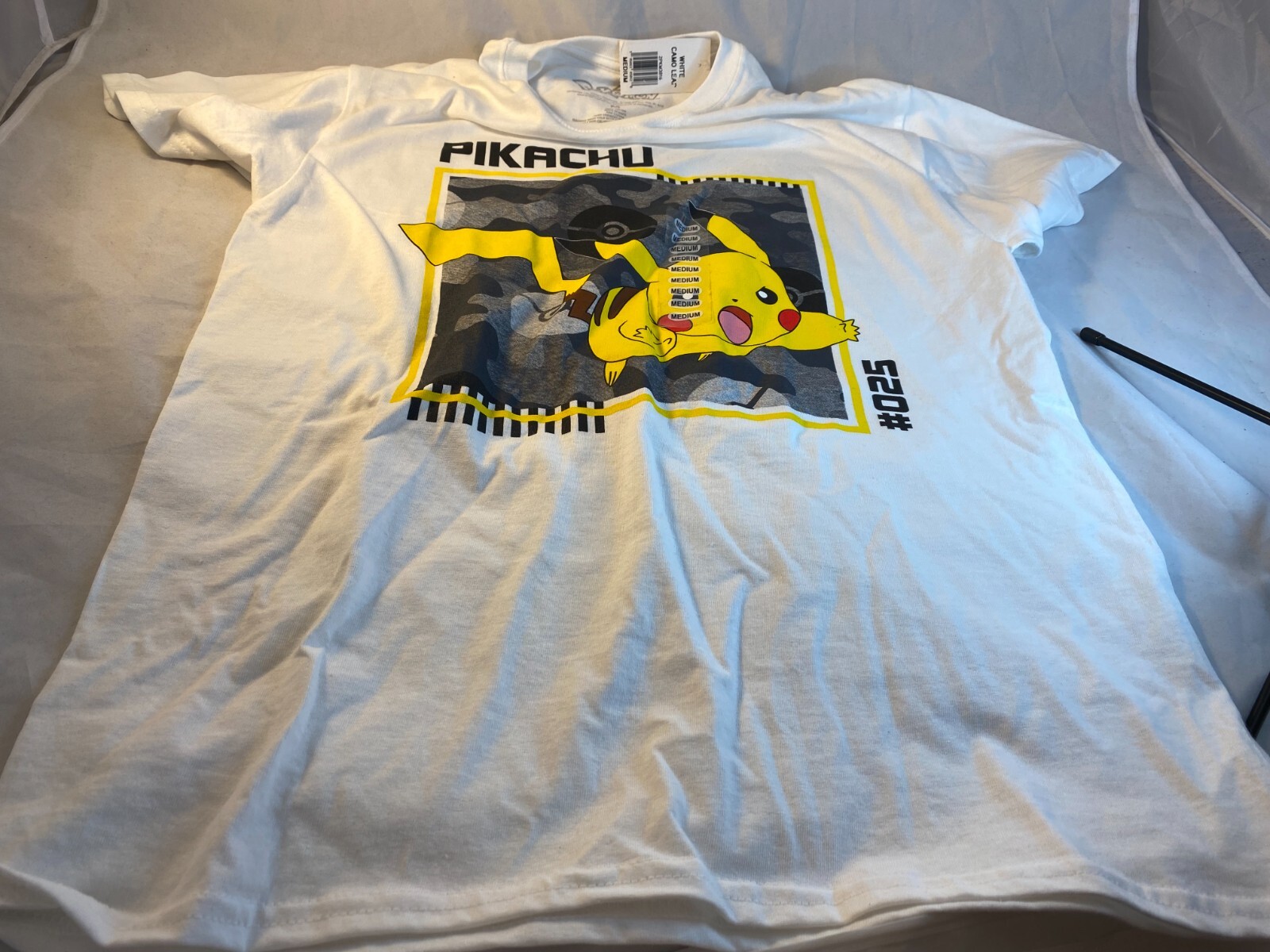 Official Pokemon Pikachu 025 T-Shirt White Camo Leap Size S Small NEW WITH TAG