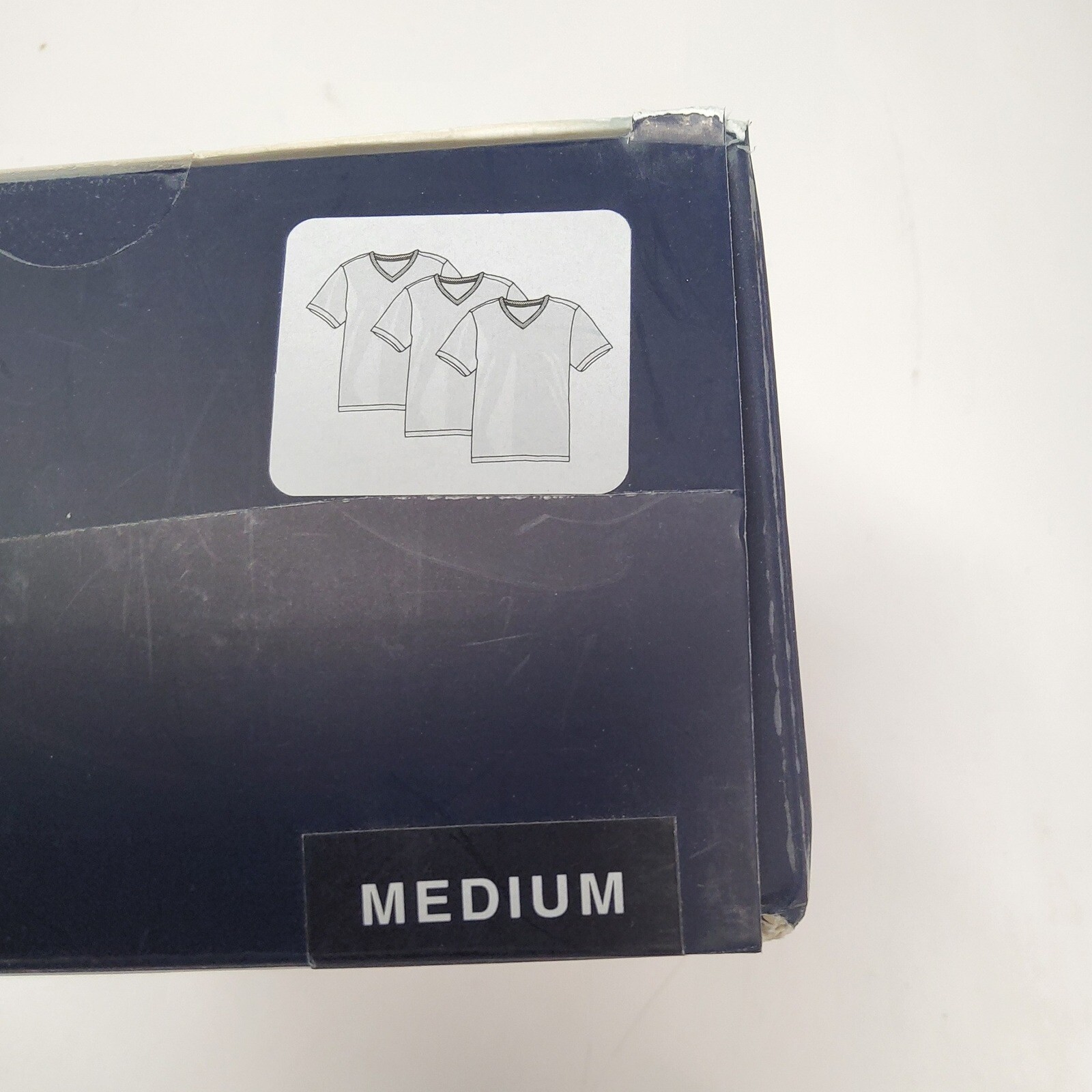 GAP V-Neck T-Shirts Mens Medium White 3 Pack Soft Comfort Undershirt Cotton NWT