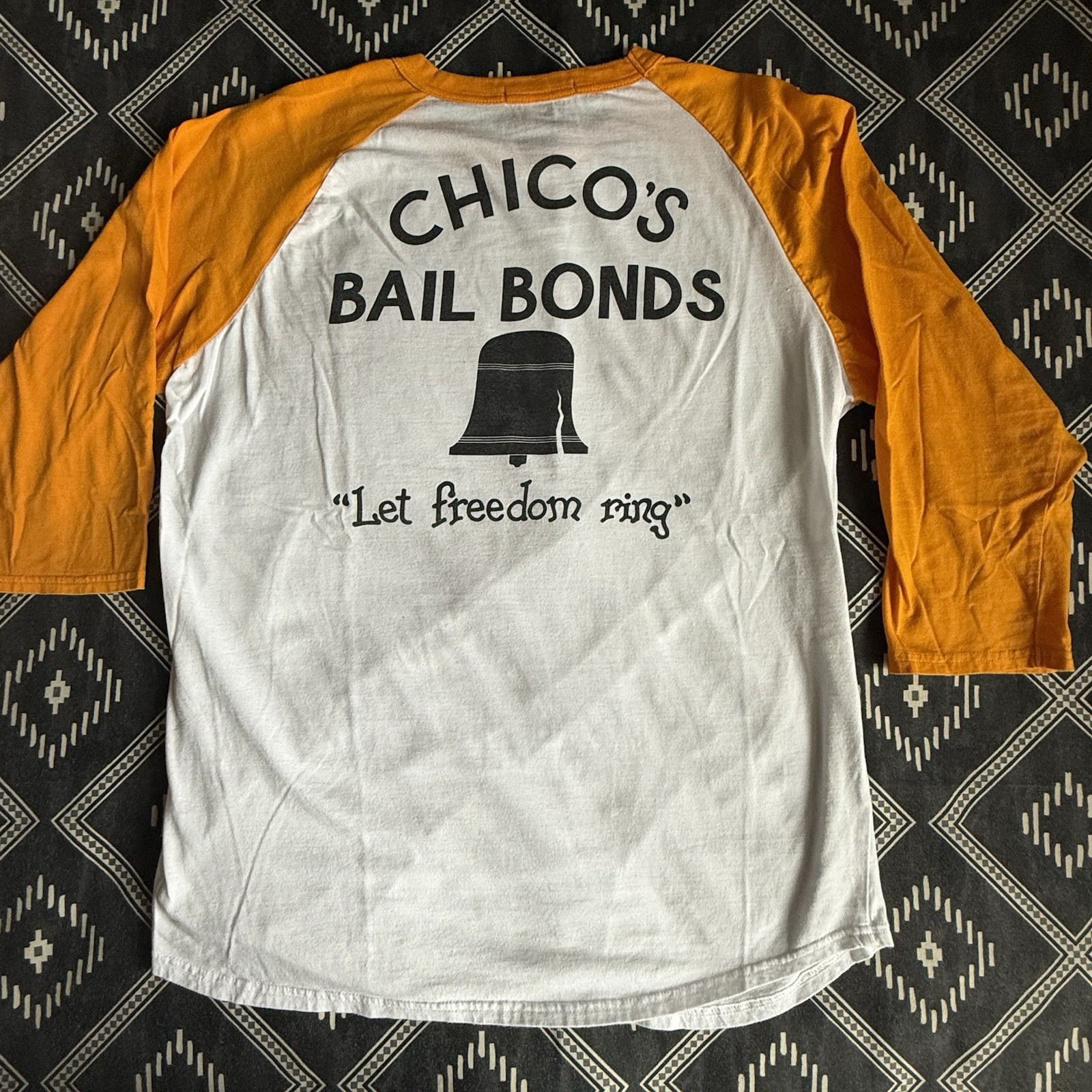 BAD NEWS BEARS Chico’s Bail Bonds Baseball Movie Raglan Shirt. LARGE Preowned NV