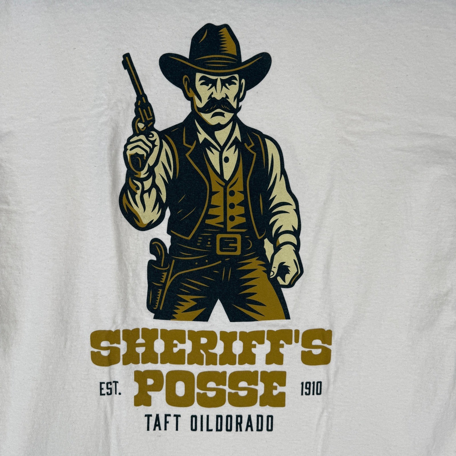 Sheriffs Posse Taft Oildorado Port & Company Mens L T-Shirt Cream Western