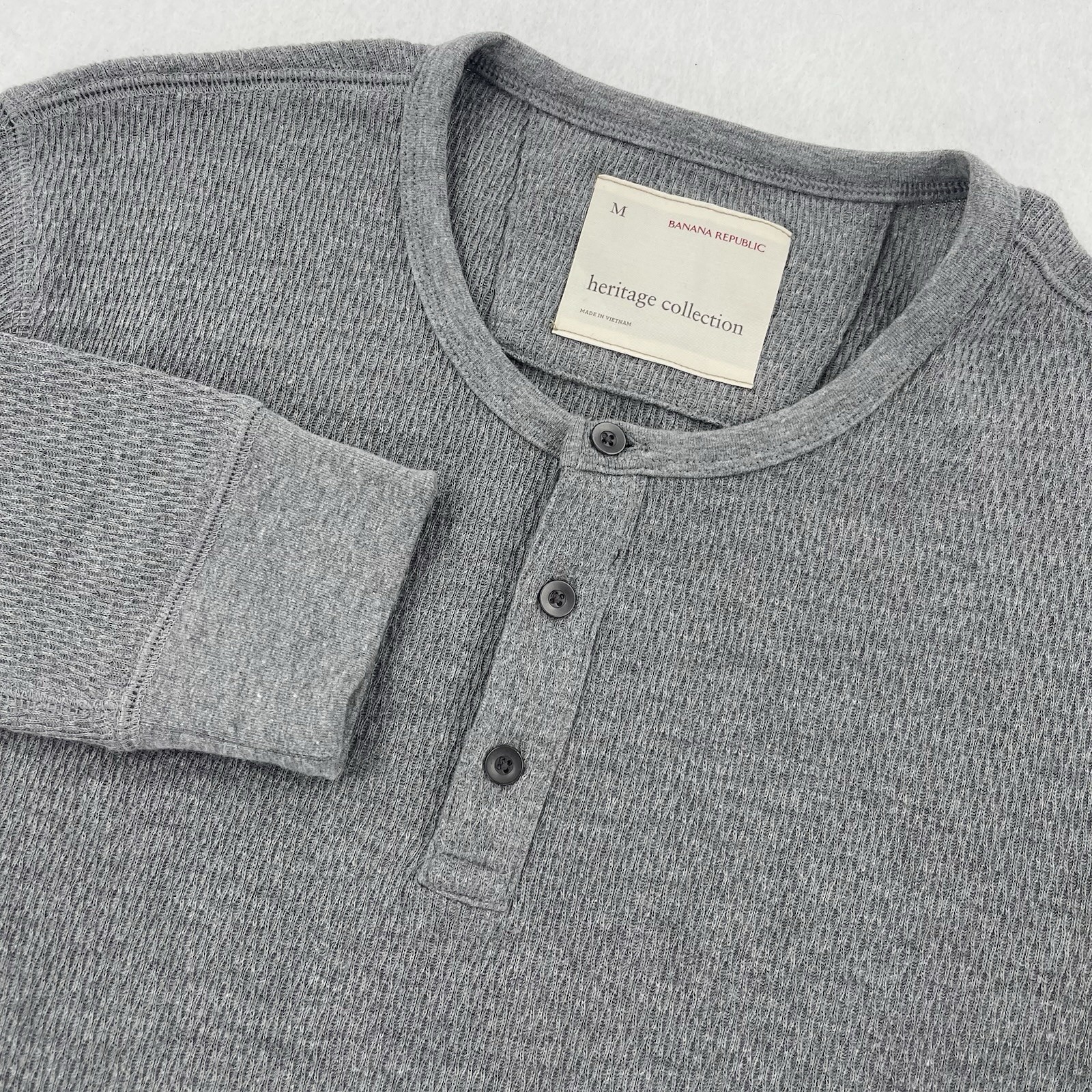 Banana Republic Henley Shirt Mens M Gray Heritage Collection Textured Knit