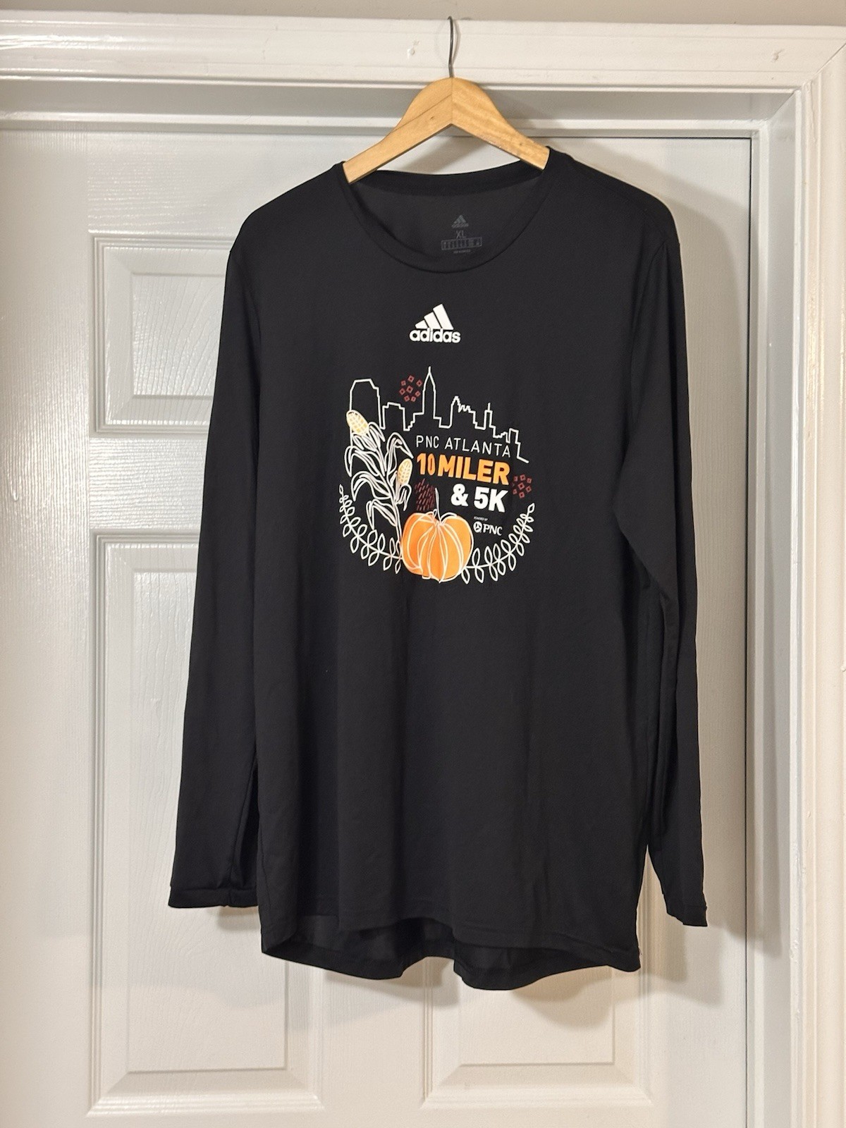 NWOT Adidas black Graphic long-sleeve Runner T-shirt Tee XL PNC Comfy Sports