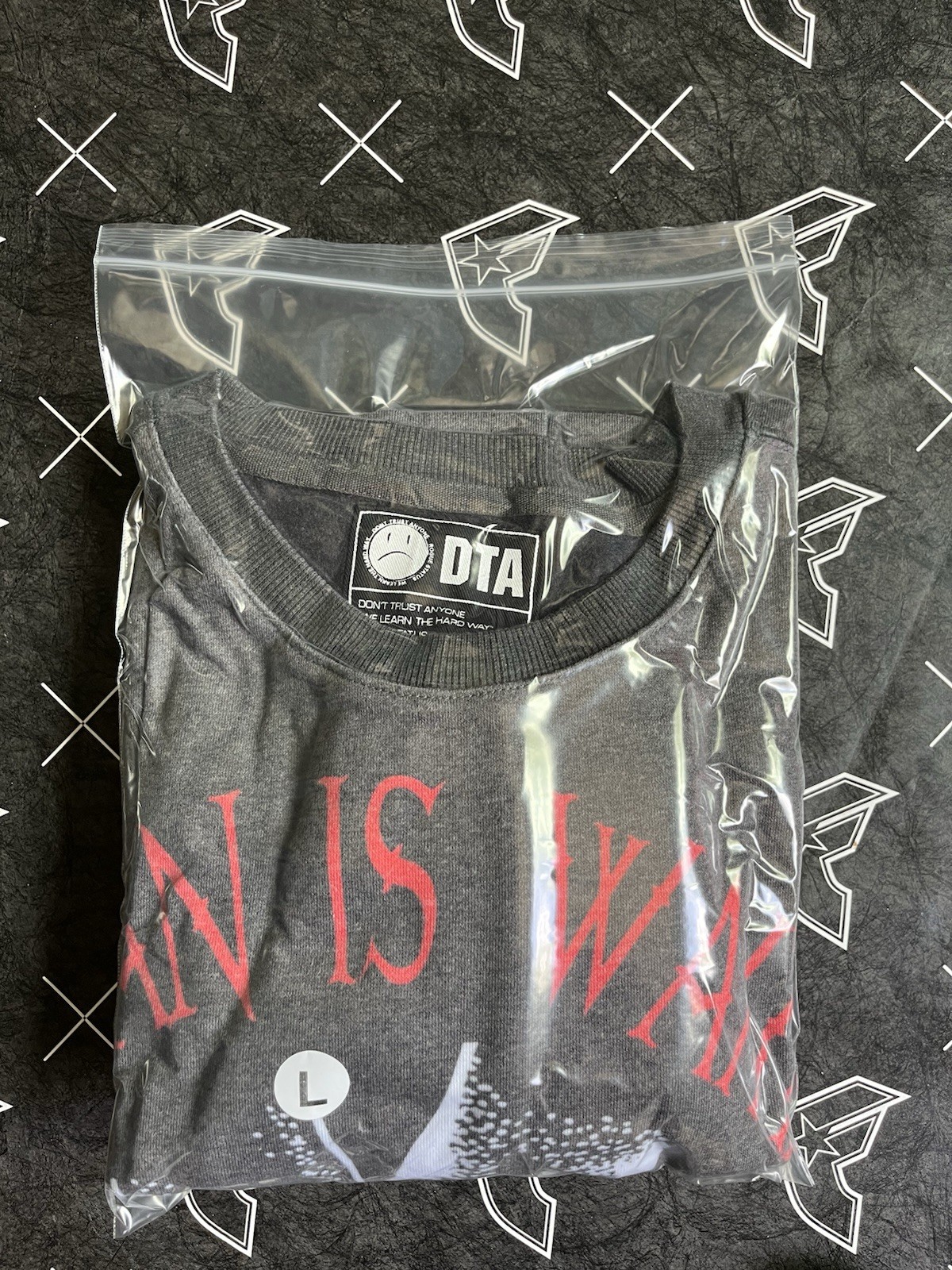 Rogue Status DTA Satan Hands Crewneck NWT Large Travis Barker Blink 182 Y2K