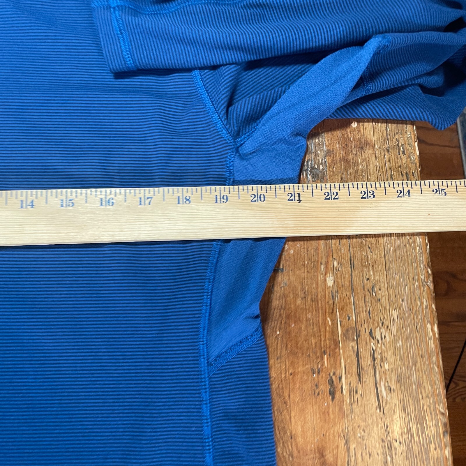 Lululemon Shirt Mens XL Blue Striped Tee Casual Workout Gym Athleisure Stretch
