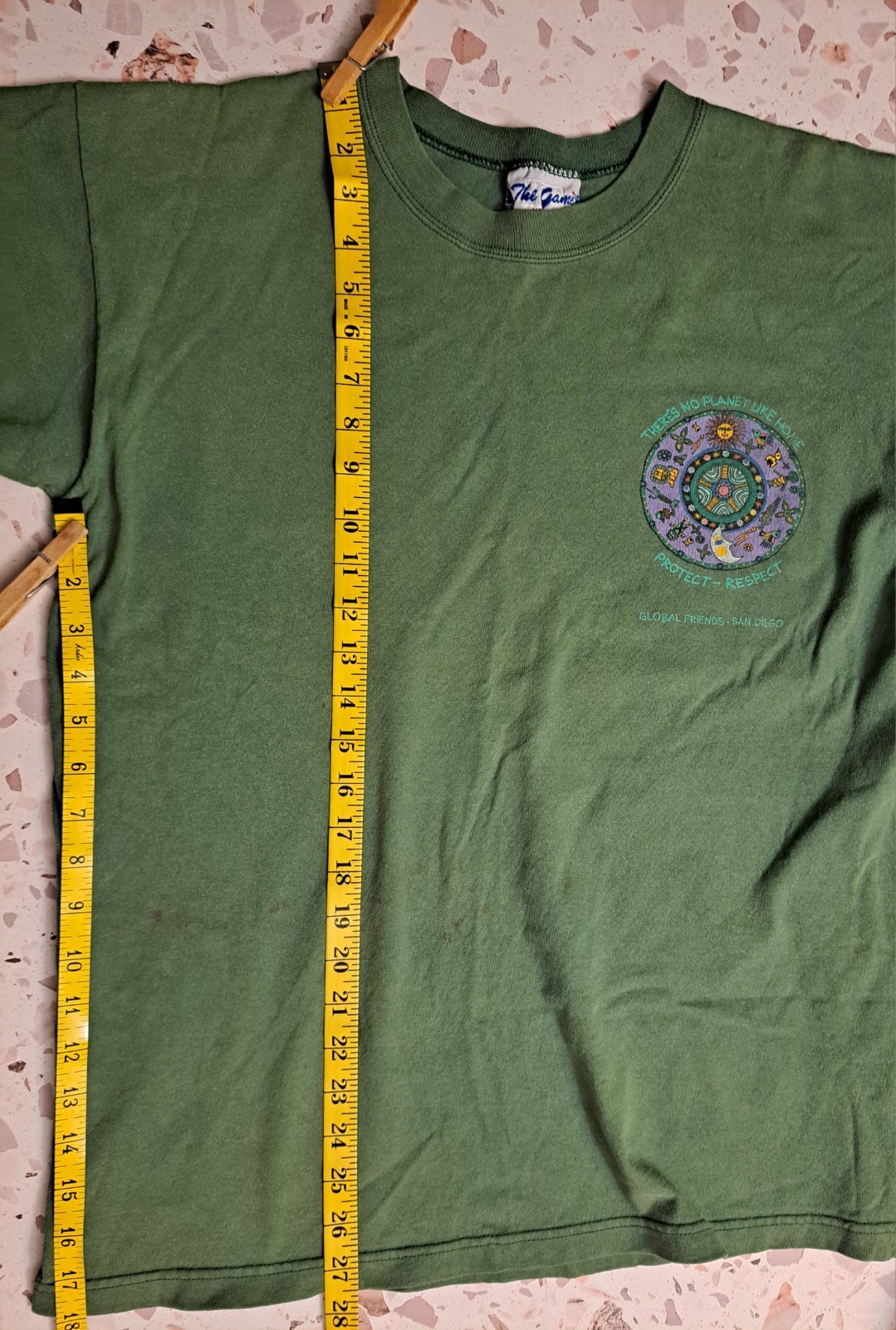 Vtg 90s T Shirt M There’s No Planet Like Home Global Friends San Diego Green