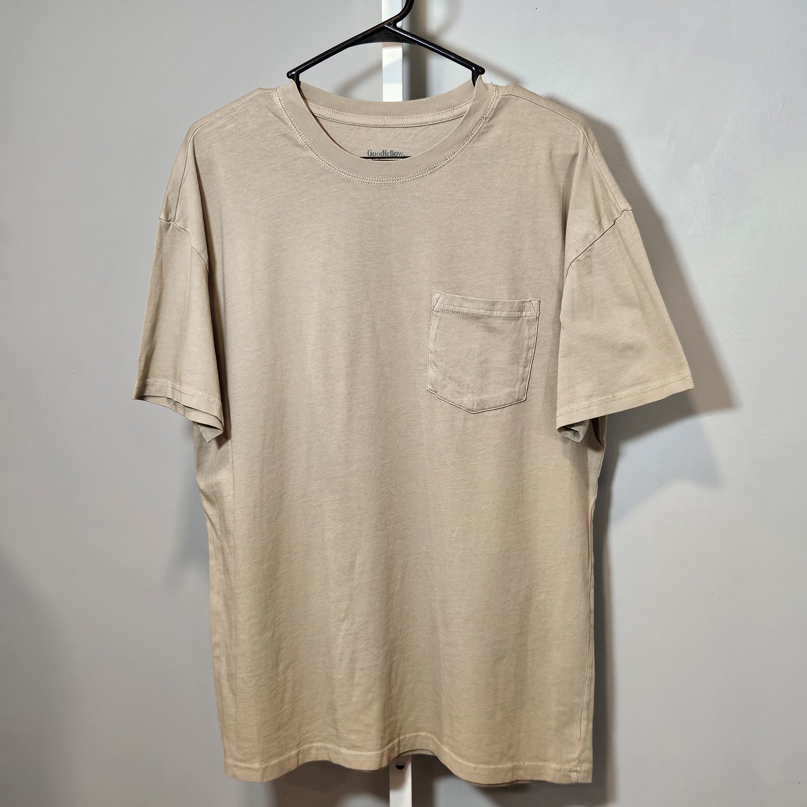 NWT Goodfellow & Co Men’s Size L Tan Relaxed Fit T-shirt Short Sleeves Crew Neck