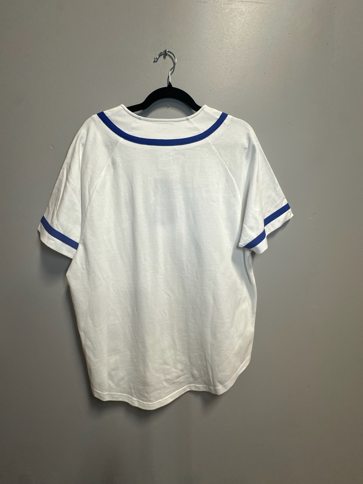 [CLOTHING SAMPLE]Men’s Champion ButtonUp Tee White Size: Medium New Without Tags
