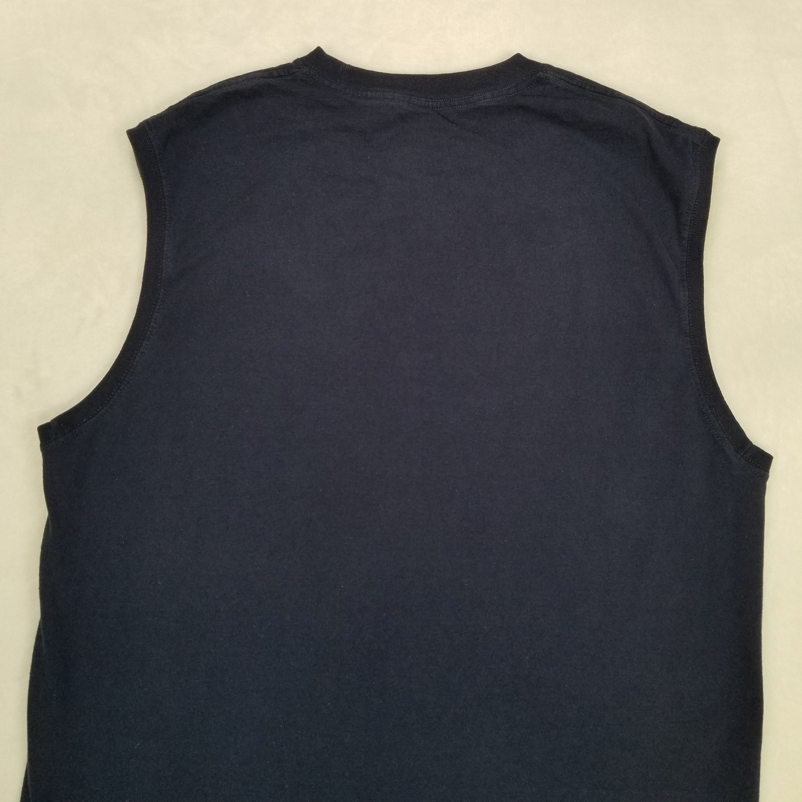 Fruit of the Loom Men’s Medium Navy Blue Sleeveless Crewneck Tank Top Basic Fit