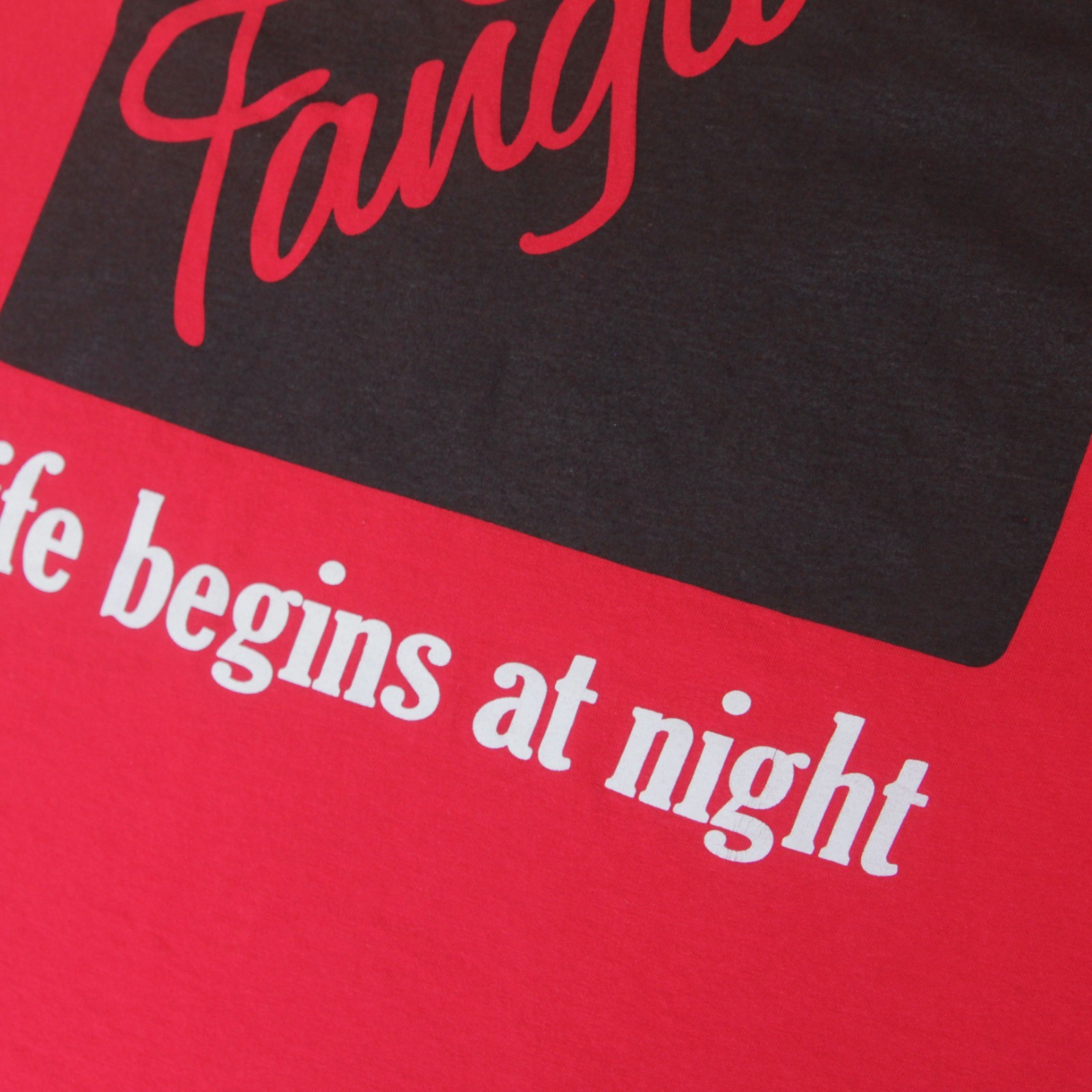 HBO True Blood T Shirt XL VTG 2010 Fangtasia Vampire Bar Horror TV Series Promo