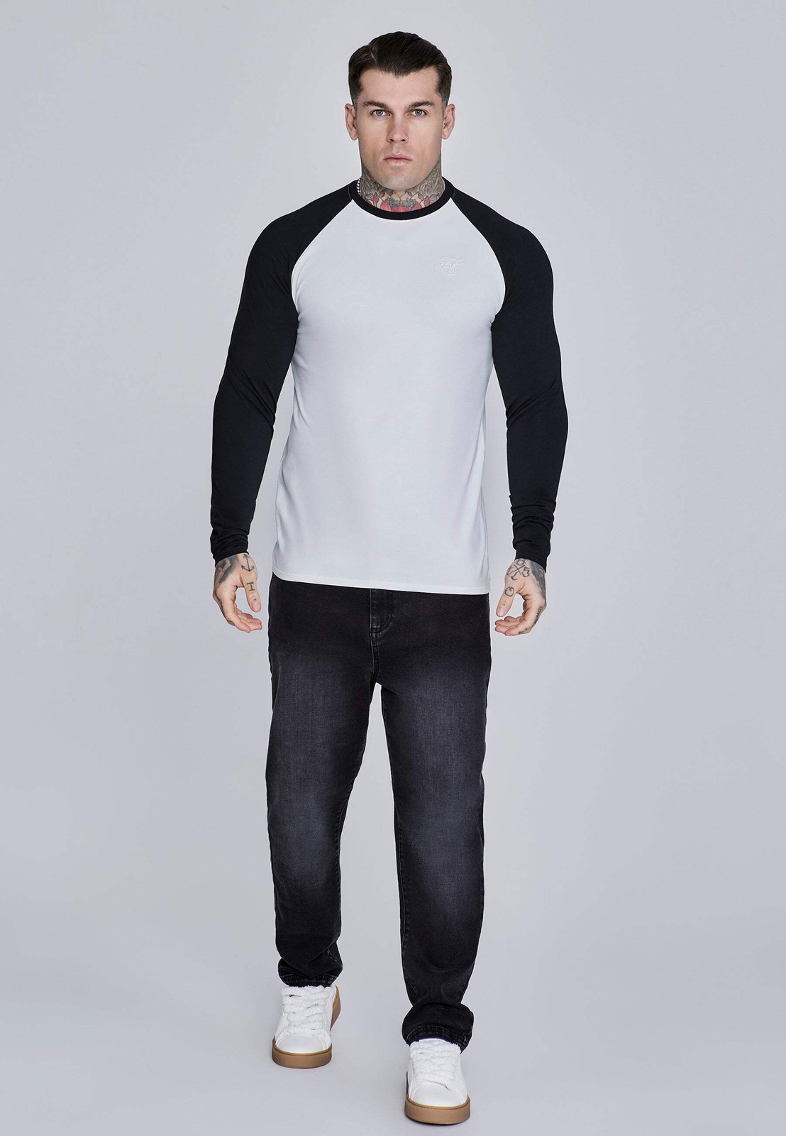 SikSilk Men’s Long Sleeved Crew Neck Muscle Fit T-Shirt Tee White and Black